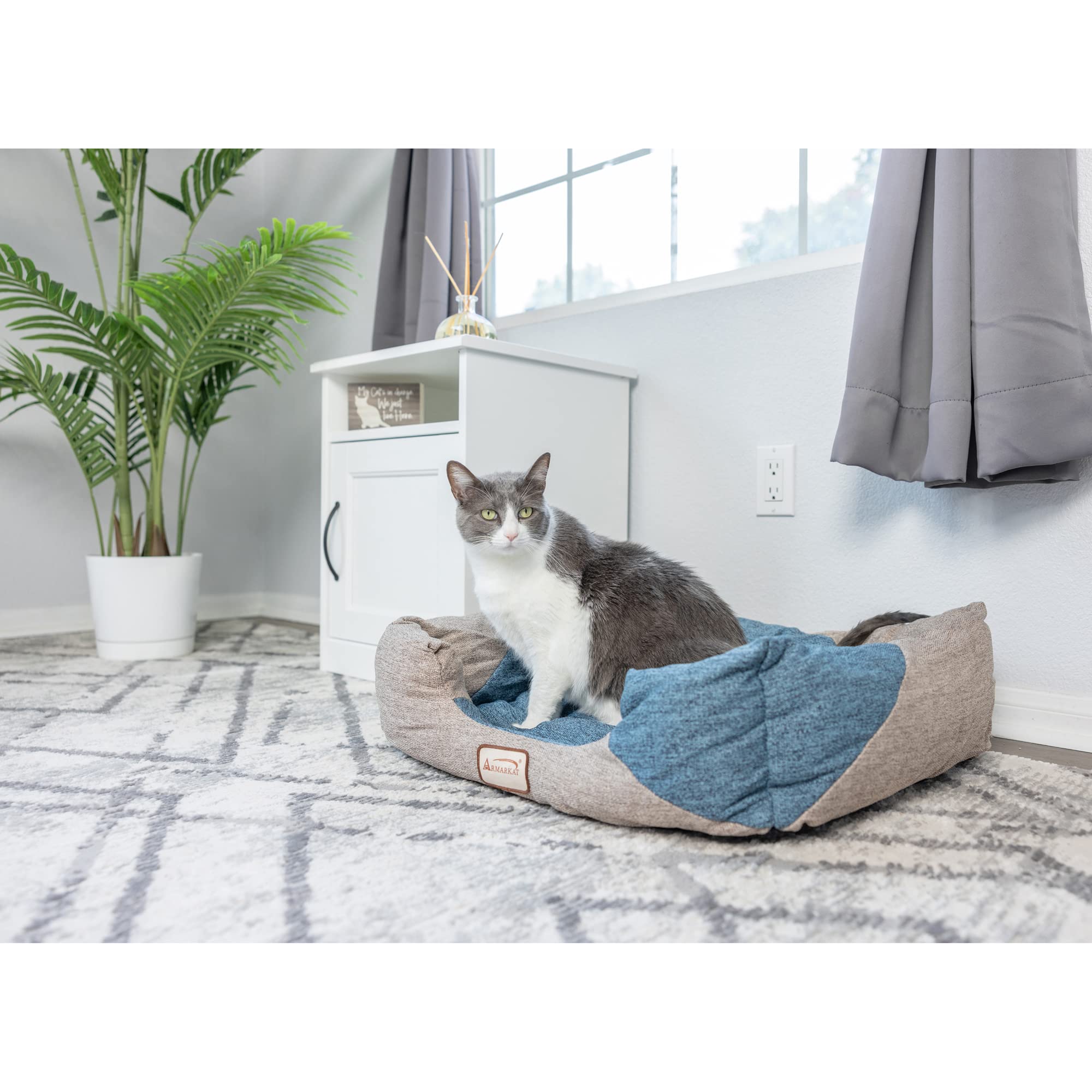 Armarkat C47 Cat Bed, One Size,Navy Blue, Beige