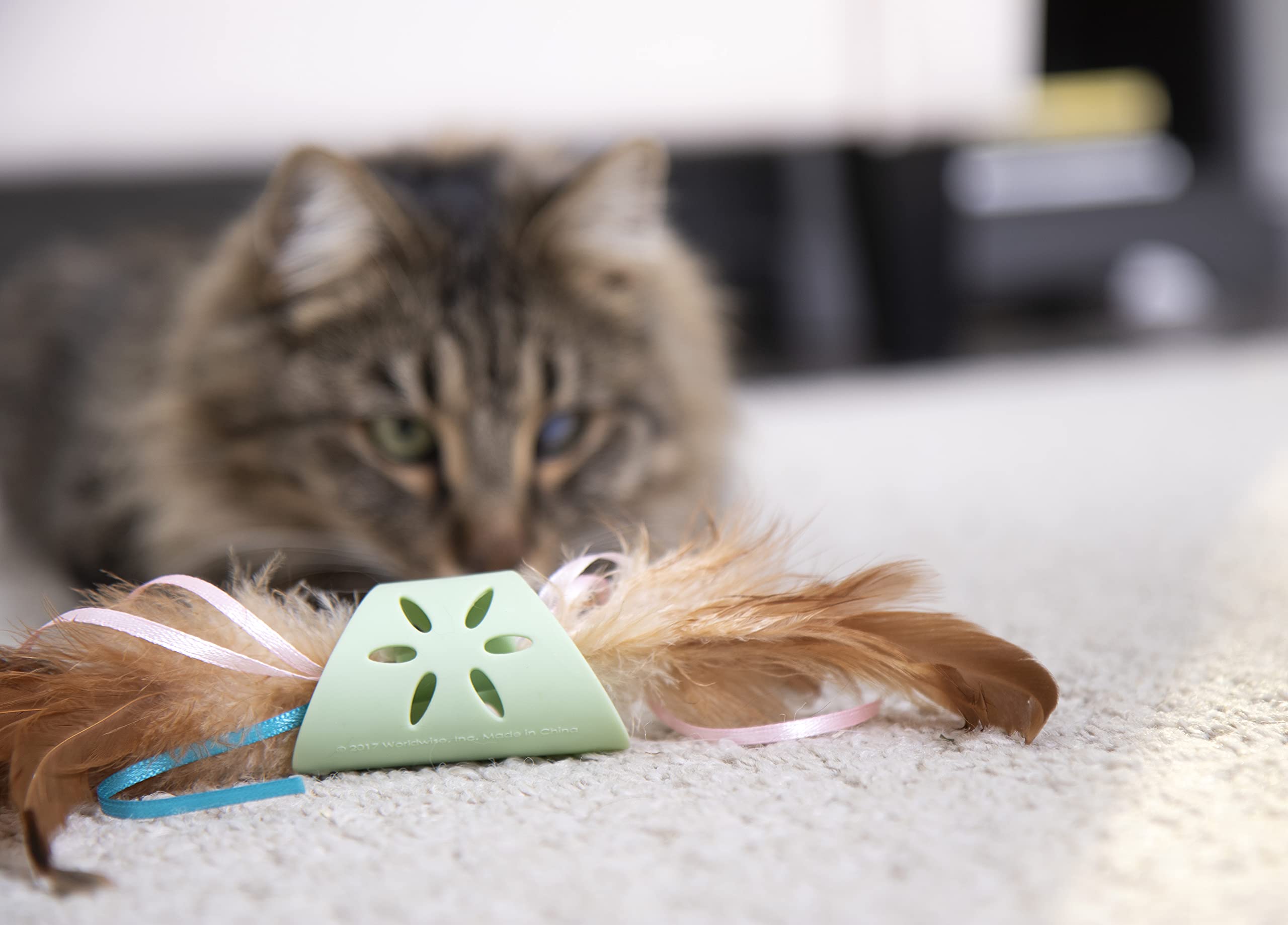 Smartykat Flutter Roller Feather & Ribbon Chase Cat Toy - Green, One Size