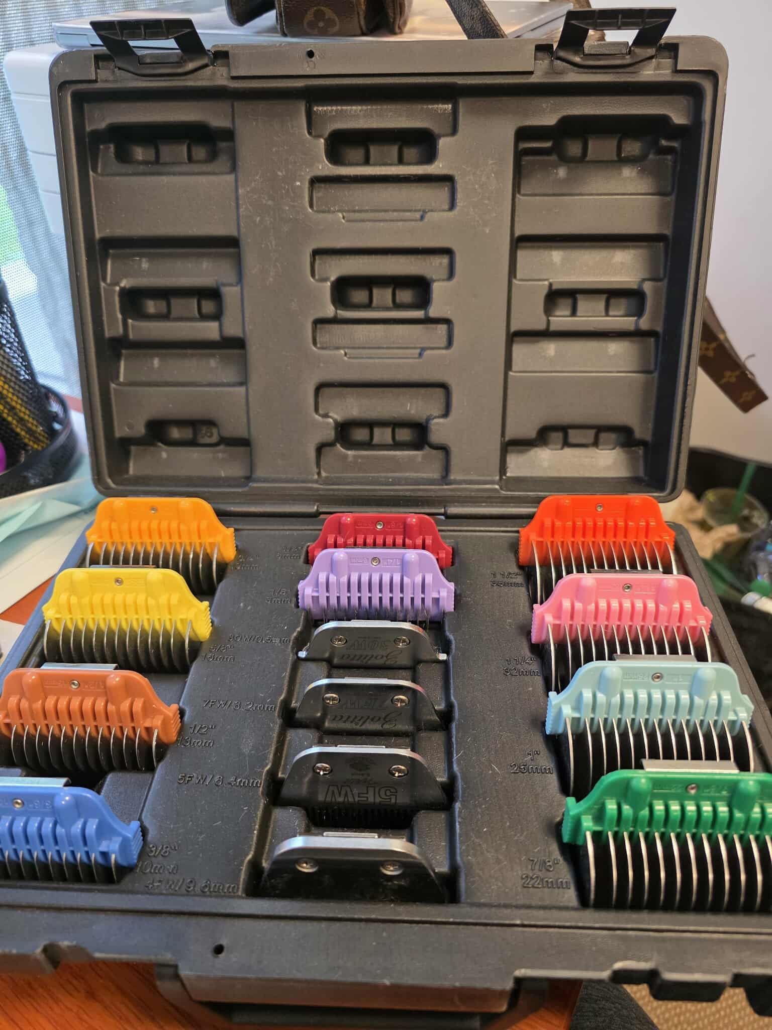 Zolitta Professional Dog Grooming Case With 4 Wide Blades, 10 Colored Attachment Combs, And Storage