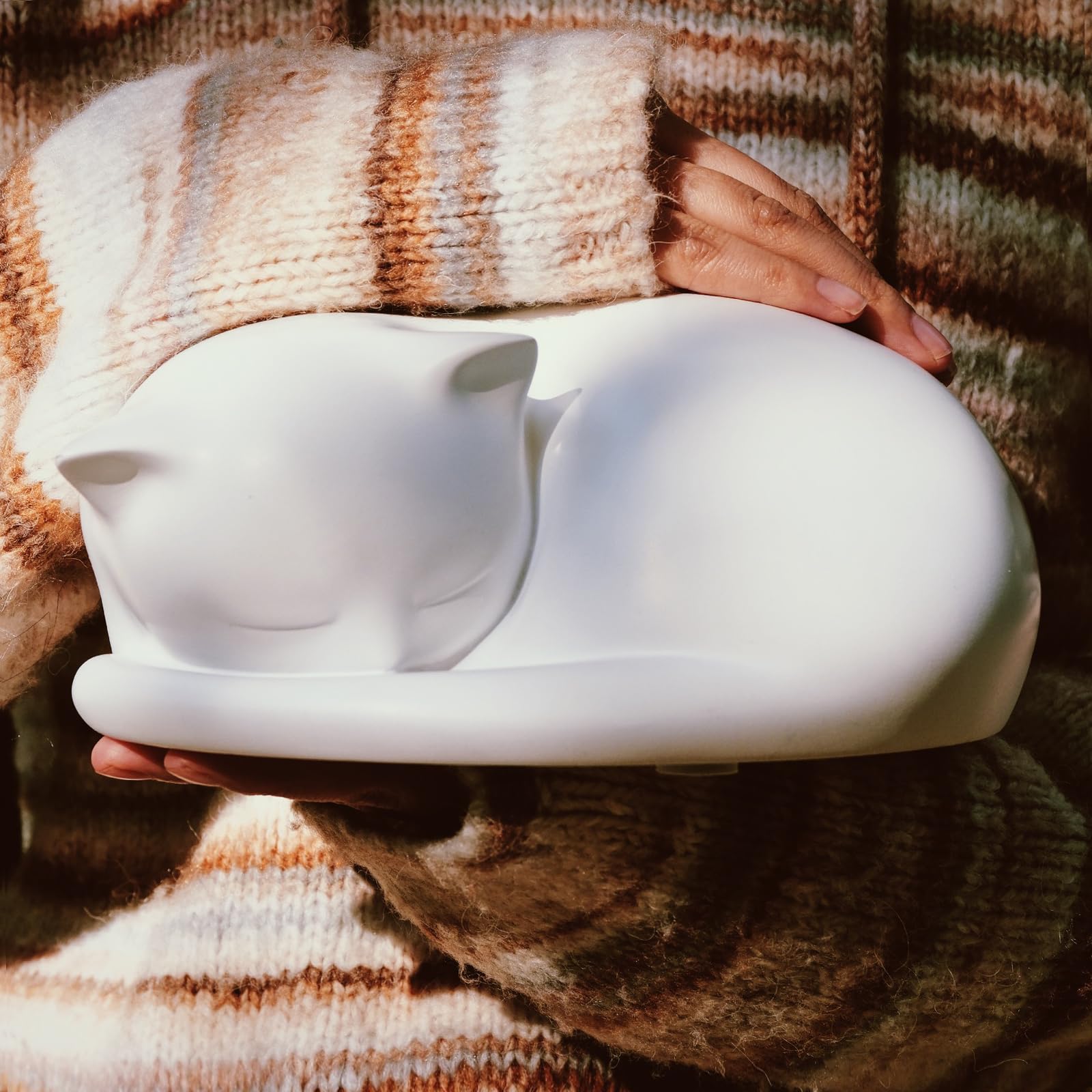 Fufyukey Cat Urn, Cat Urns For Ashes, Pet Urns For Cats, Sleeping Resin Cremation Cats Box For Ash, Pet Memorial Keepsake Funera