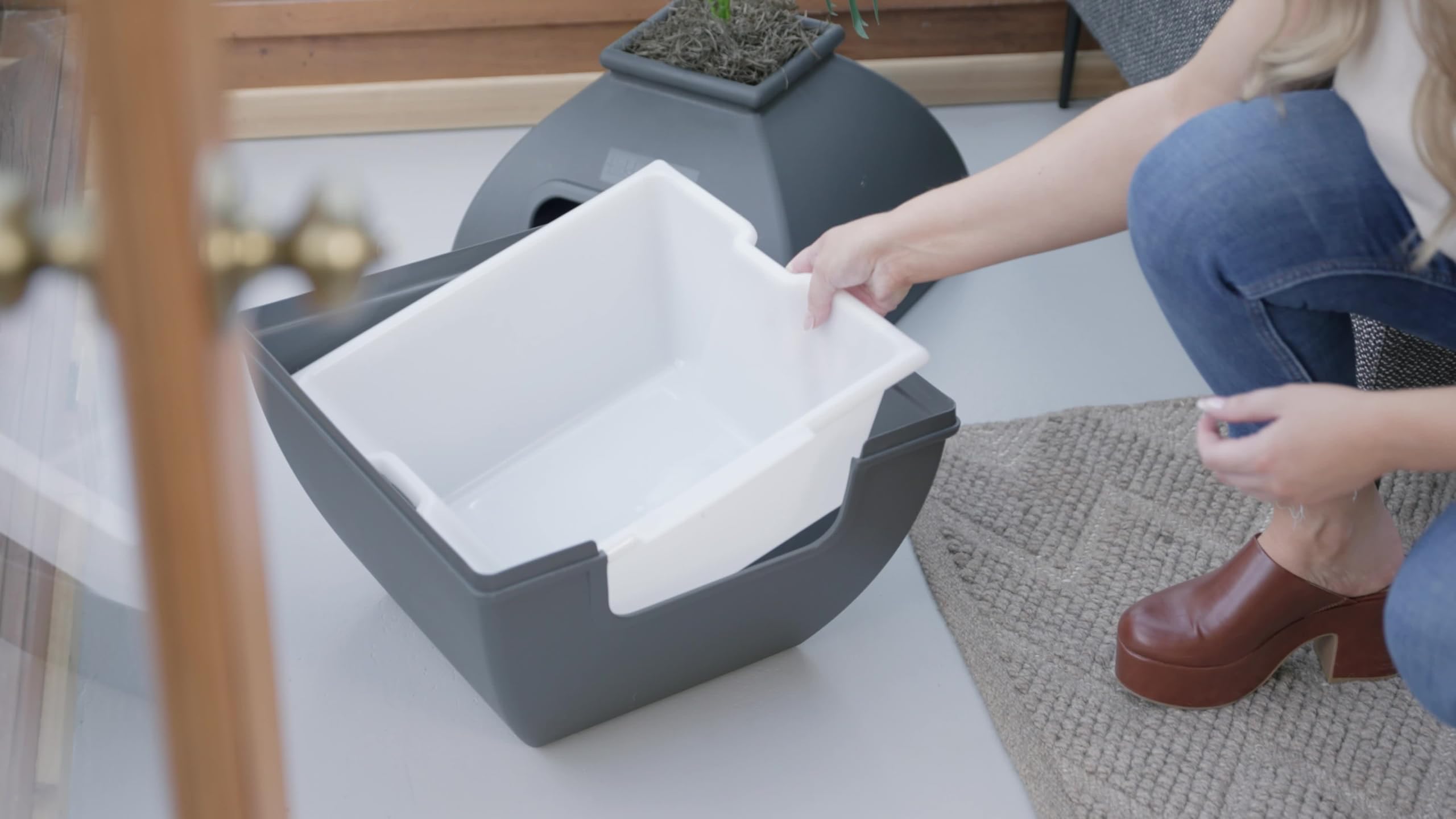 Good Pet Stuff, Litter Box Liner Tray For The Courtyard Hidden Litter Box Planter, Reusable Litter Tray, Easy To Clean, Odorless, Sustainable, Durable, Square, White Litter Box Liner