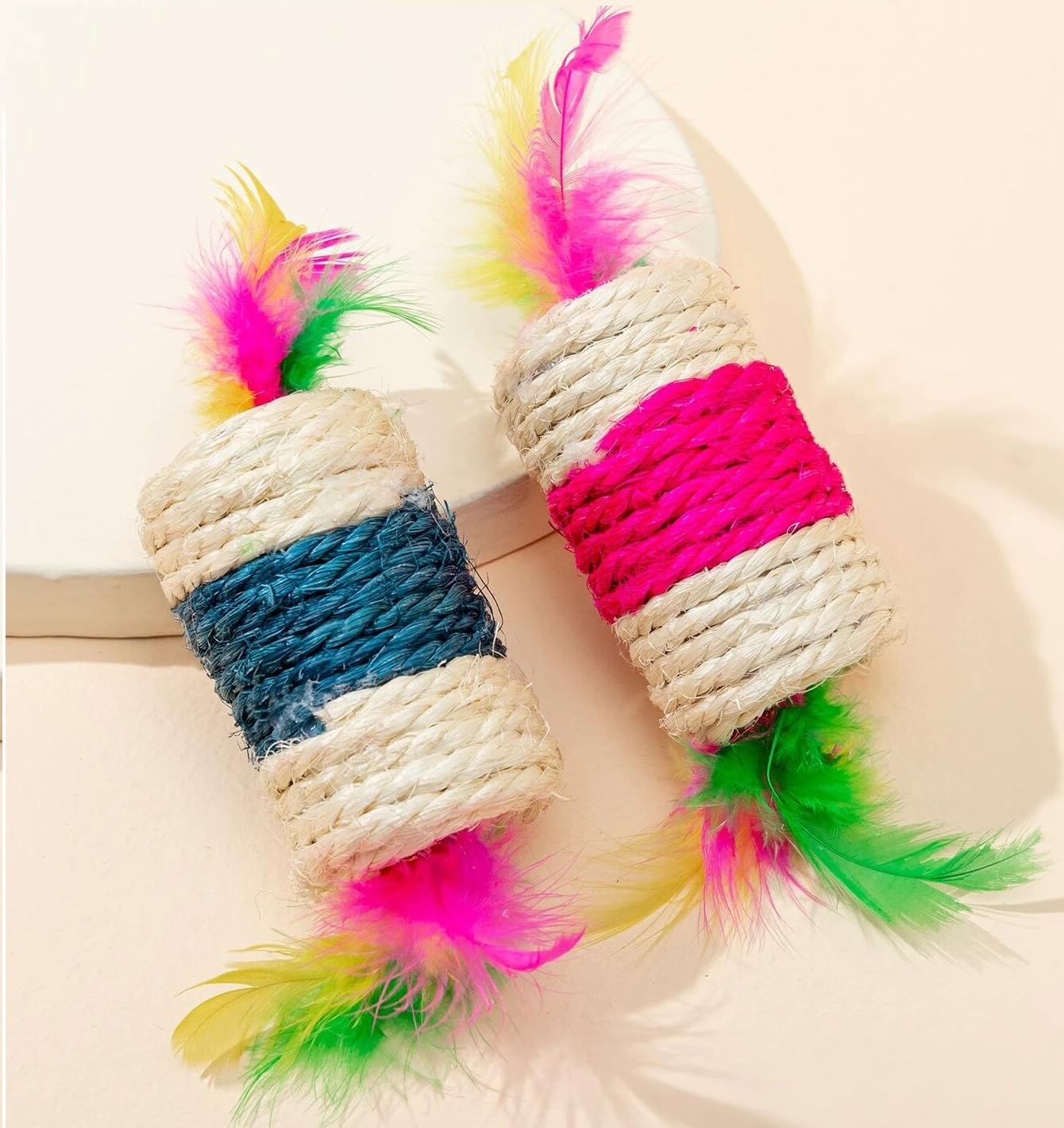 Cozy Puppies 2 Pieces Cat Toy Ball Cat Sisal Ball Interactive Cat Ball Cat Rolling Ball Scratch Cat Toy (Random Color)