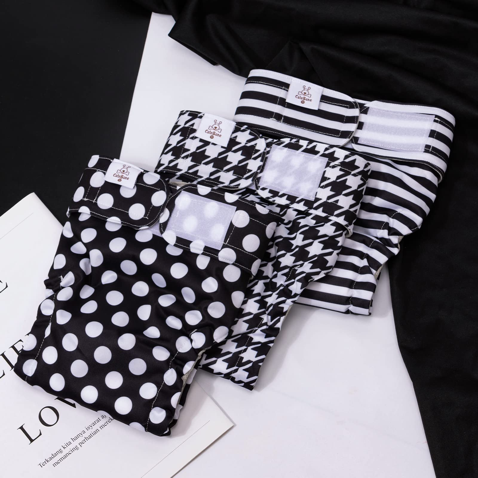 Cutebone Washable Dog Diapers Female No Tail Hole 3 Pack Reusable Doggie Period Training Pants For Docked-Tail Frenchie French Bulldog Boston Terrier Without Tail Wwd06M