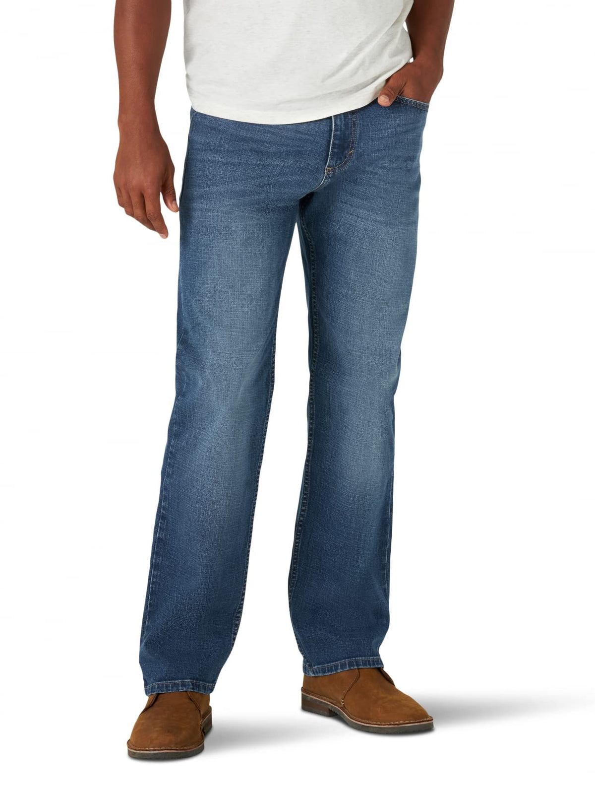 Wrangler Mens Free-To-Stretch Relaxed Fit Jeans, Milwaukee, 32W X 30L Us