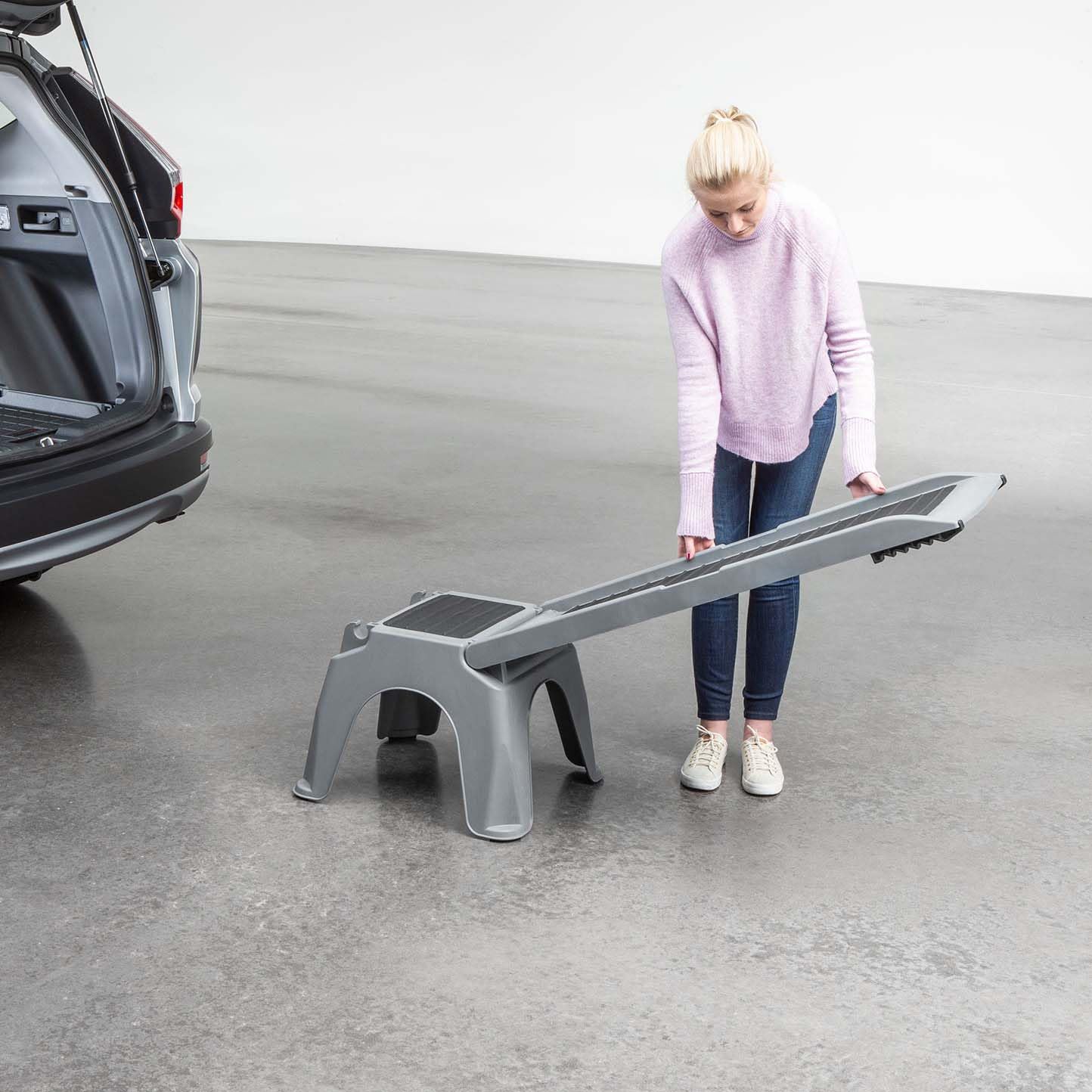 Weathertech Easy Ramp - Non-Slip Dog Ramp For Cars, Trucks & Suv'S - Supports Up To 300 Lbs. - Safe, Easy Way For Pets To Access Car, Truck, Camper, Bed, Couch & Other Home Areas