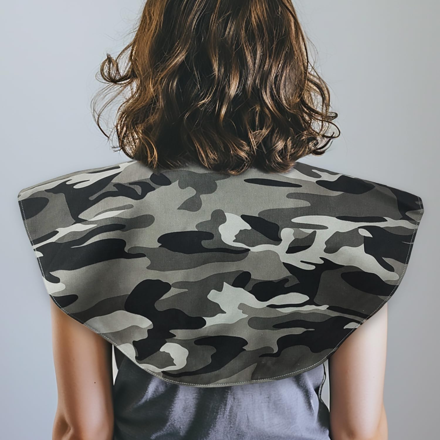 Xqigi Birds Anti-Bite Shoulder Protector, Hang Parrots Anklet Toys, Multi-Functional Pet Training Pad Poop Diaper Anti-Scratch S