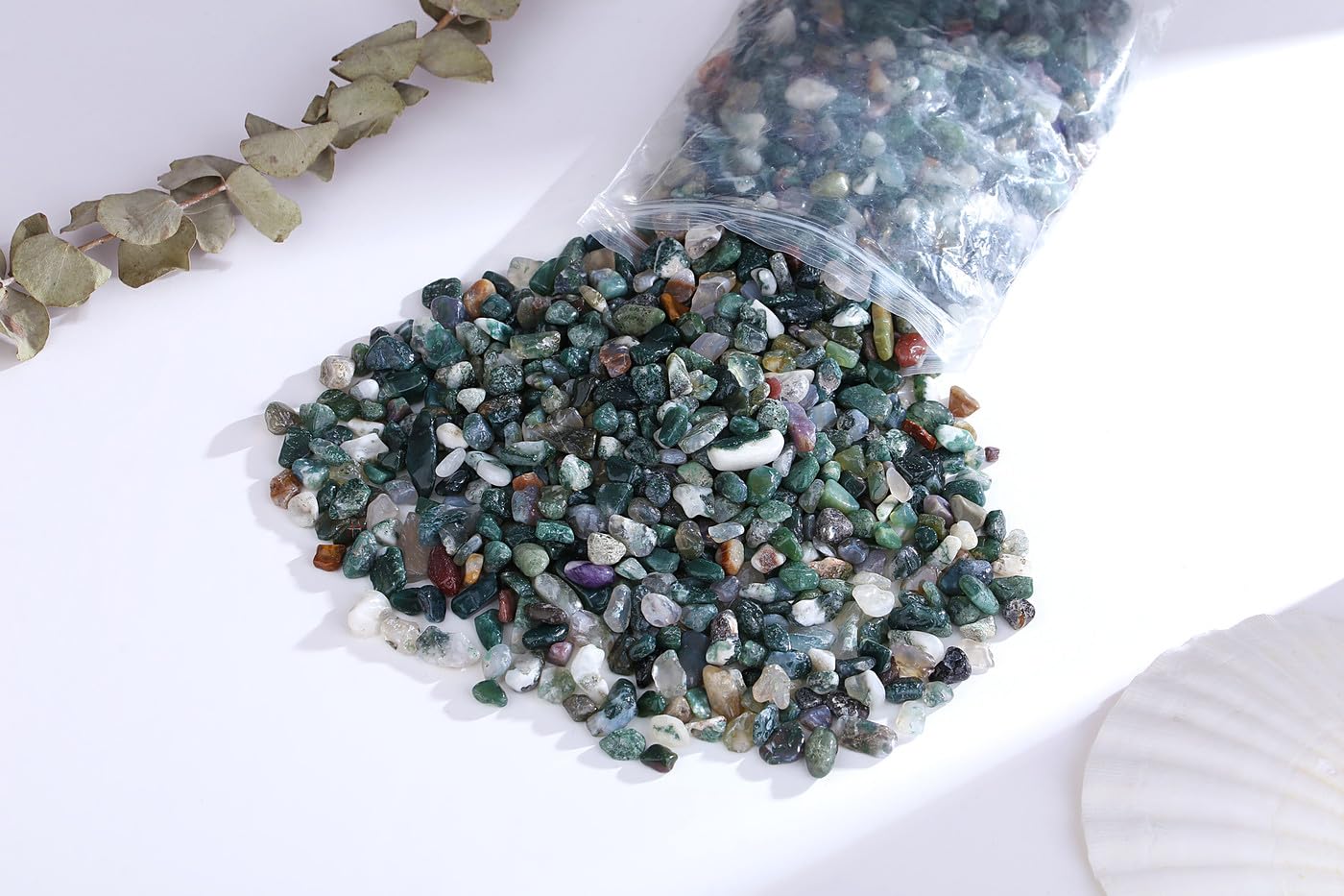 QINJIEJIE Lapis Lazuli Crystals Chips Natural Stone Gravel Bulk Crushed Rocks Pieces Polished Quartz Stone 0.55Lbs Decorative Fi
