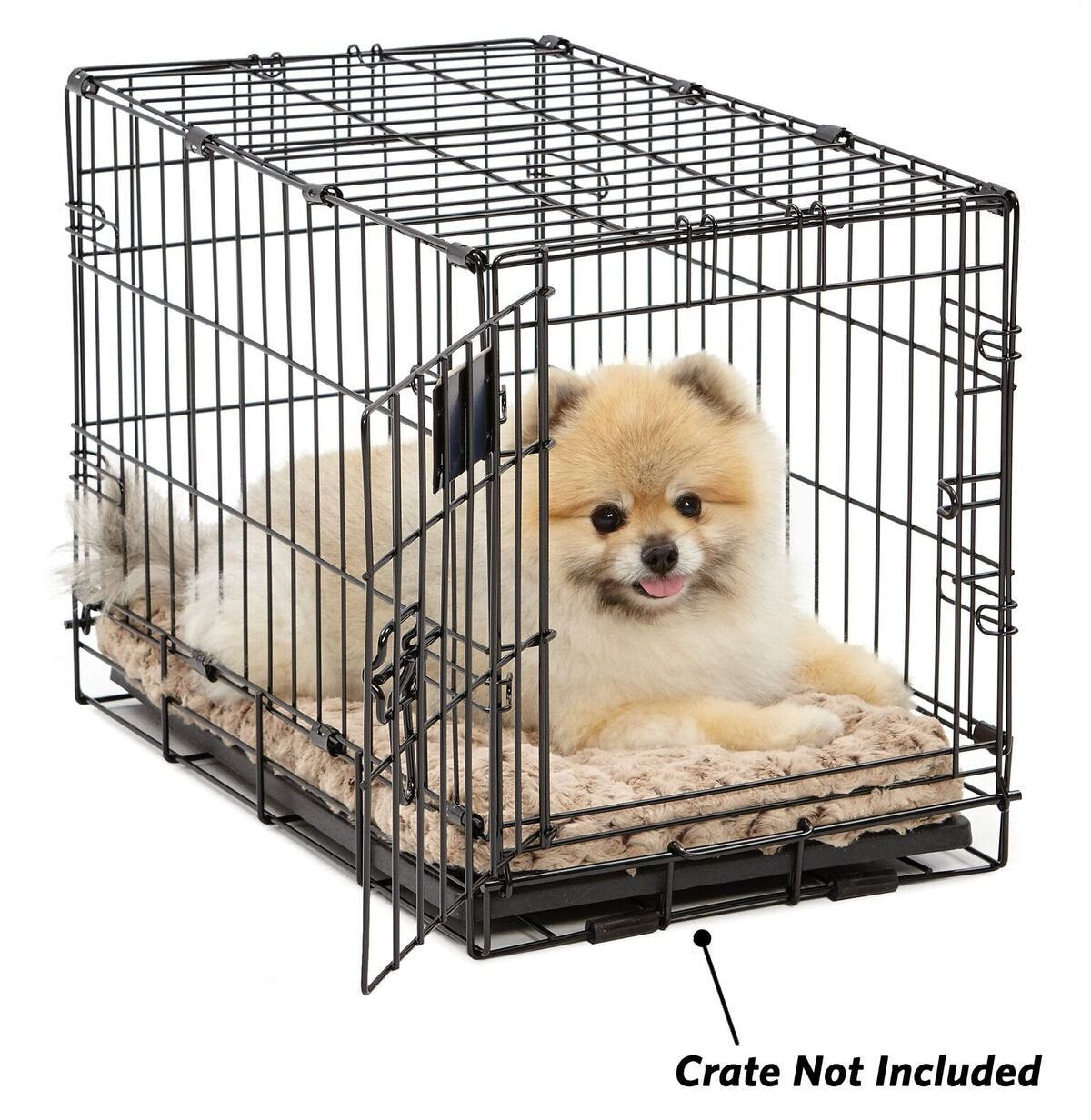 Midwest Homes For Pets Deluxe Dog Beds | Super Plush Dog & Cat Beds Ideal For Dog Crates | Machine Wash & Dryer Friendly, 1-Year Warranty, Mocha, 18 In