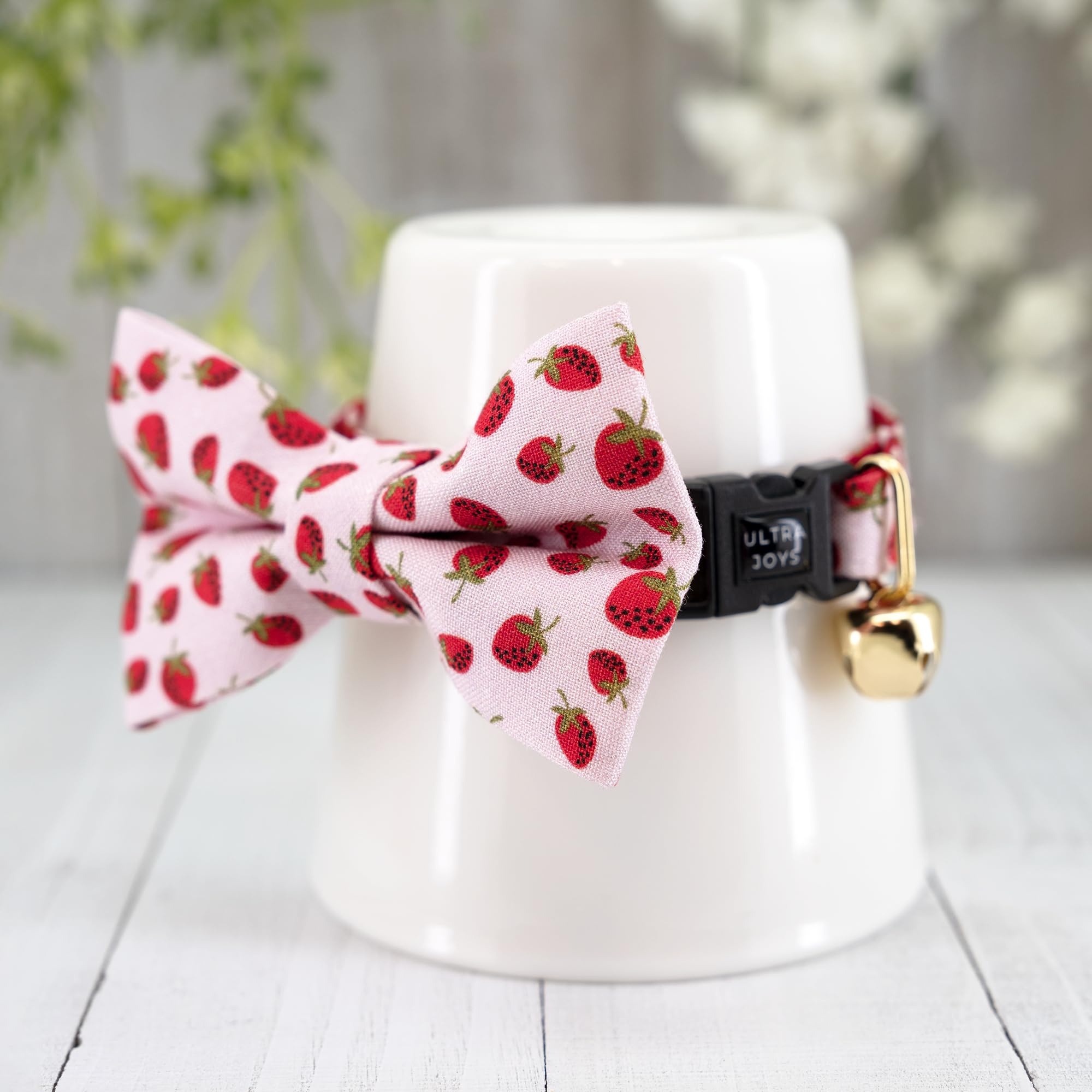 Ultra Joys Breakaway Cat Collar With Bells - Kitten Collar With Bowtie Strawberry Small