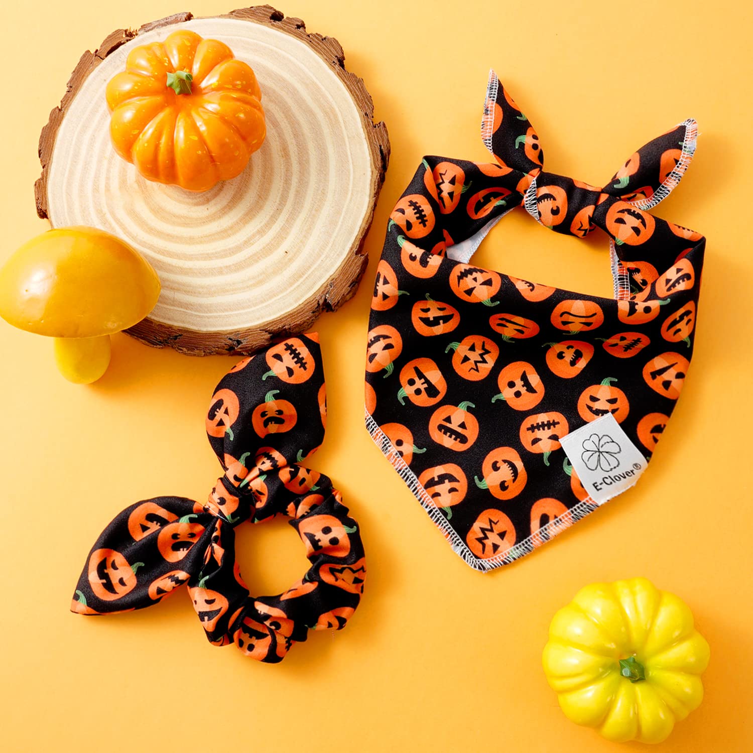 Thanksgiving Dog Bandanas & Matching Scrunchie Set Pumpkin Dog Scarf Kerchiefs Pet Outfit For Medium Large Dogs Owner Mom Orange Black Costumes