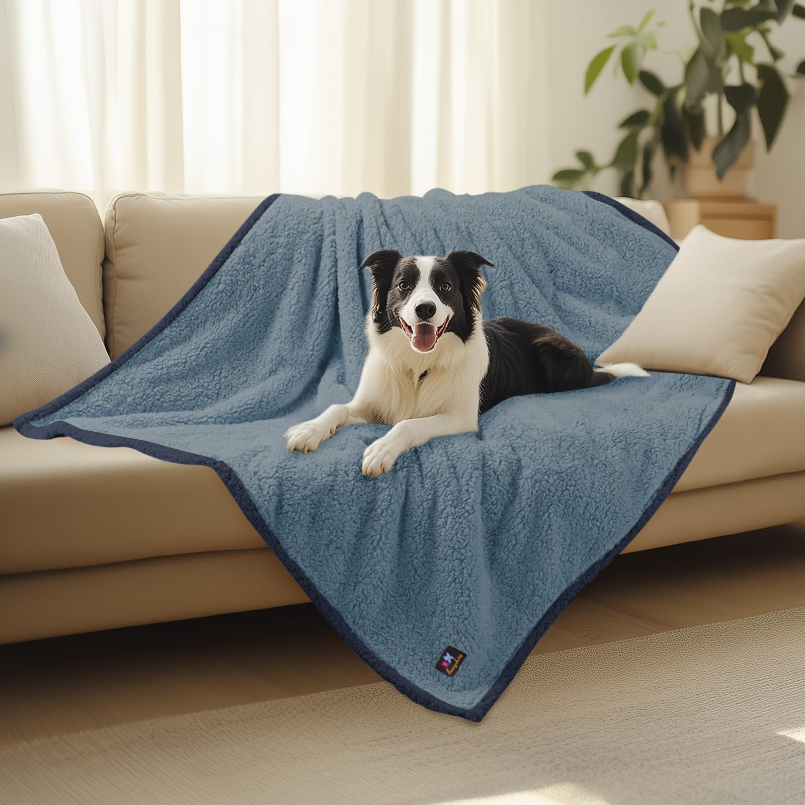 Luciphia Waterproof Pet Blanket For Medium Large Dogs Soft Cat Sherpa Calming Thick Cover Leakproof Cozy Puppy Sofa Bed Car Couc