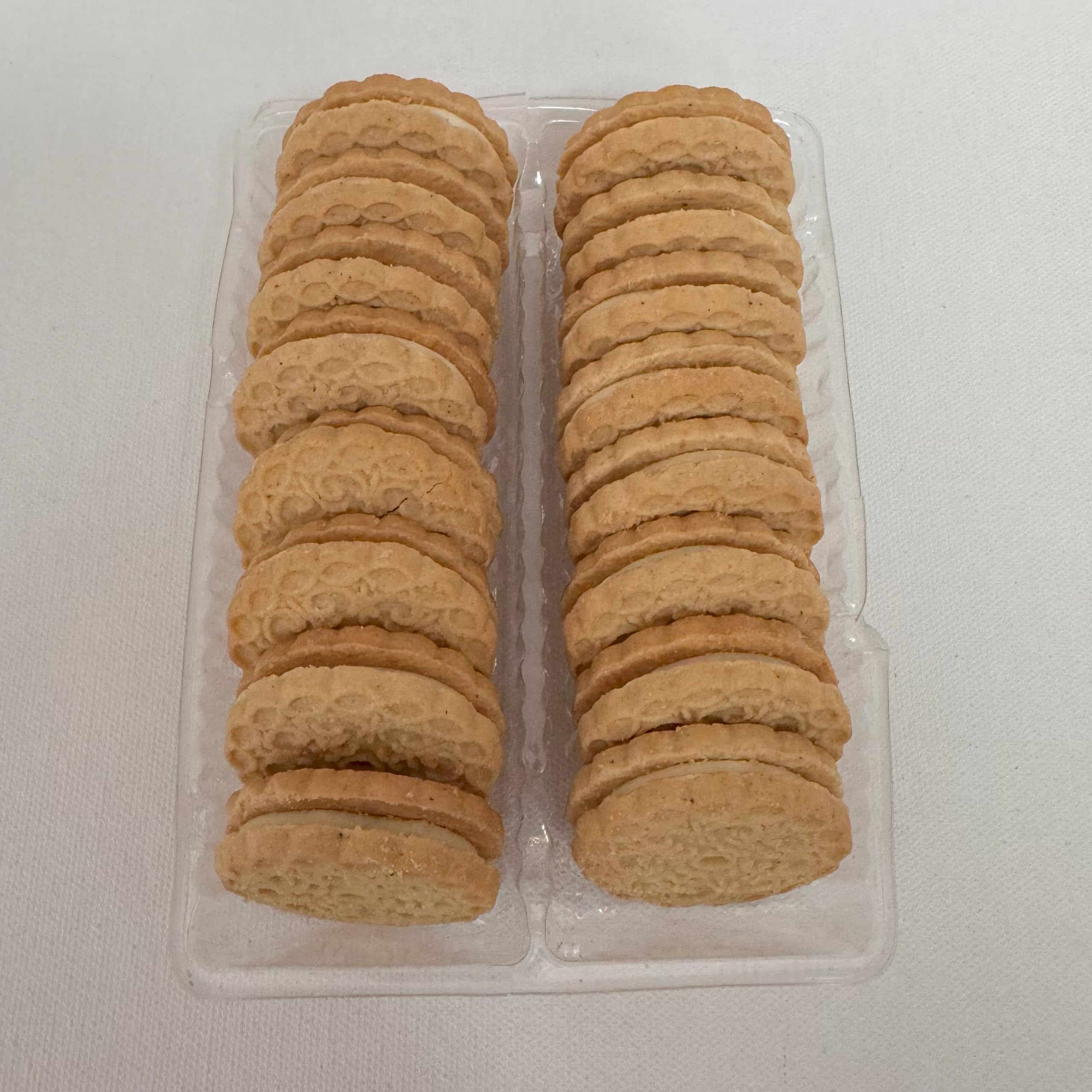 Exclusively Dog Cookies Sandwich Cremes Peanut Butter Flavor Dog Treats for Medium and Large Dogs, Natural and Made in The USA,
