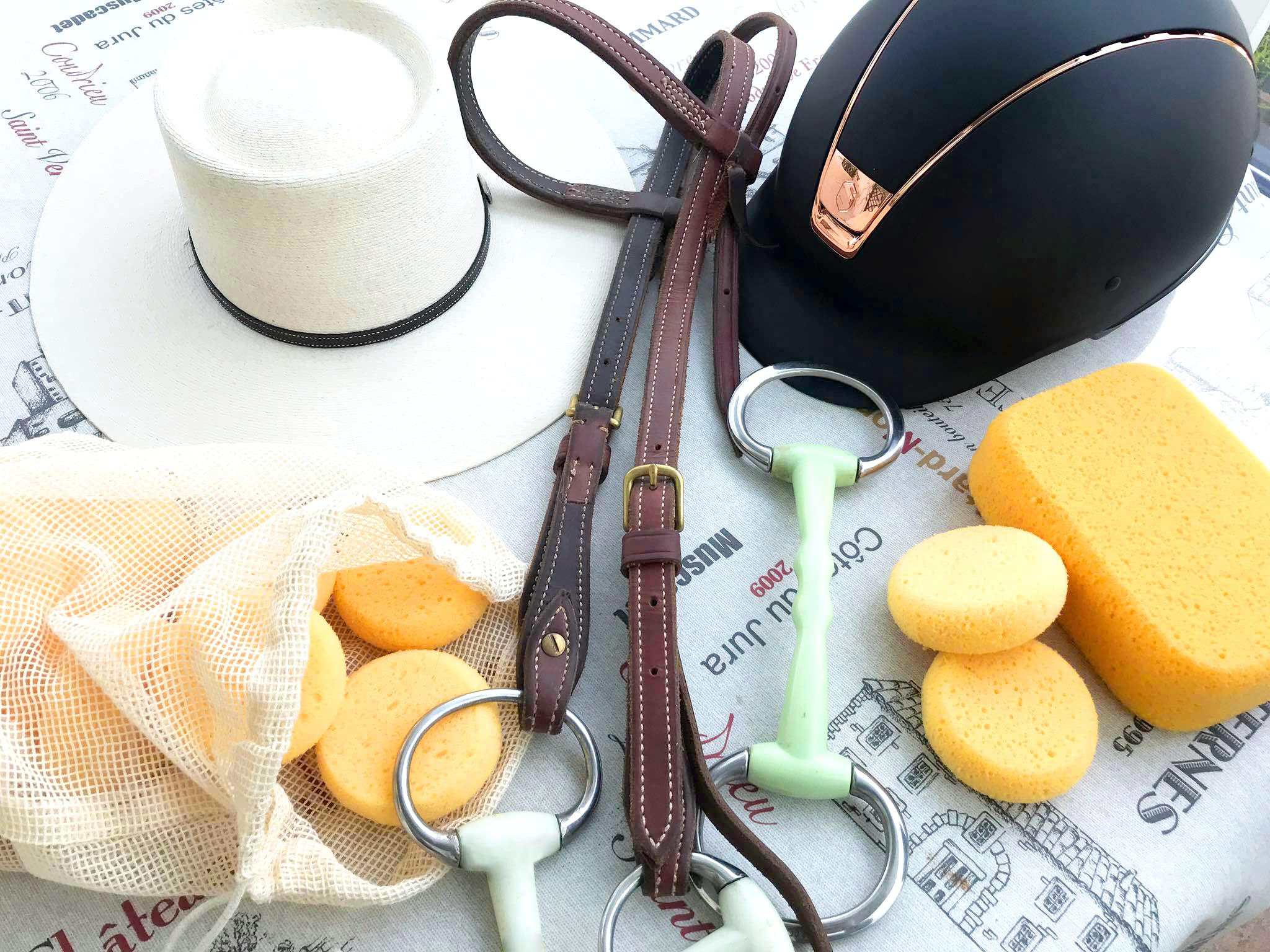 Premium Synthetic Horse Tack Sponges: 12Pc Value Pack (10 Round 2.8' X1', 2 Large 6'X4'X2') With Cotton Bag, For Saddles, Bridles, Boots And Leather Care By Equus Constantia