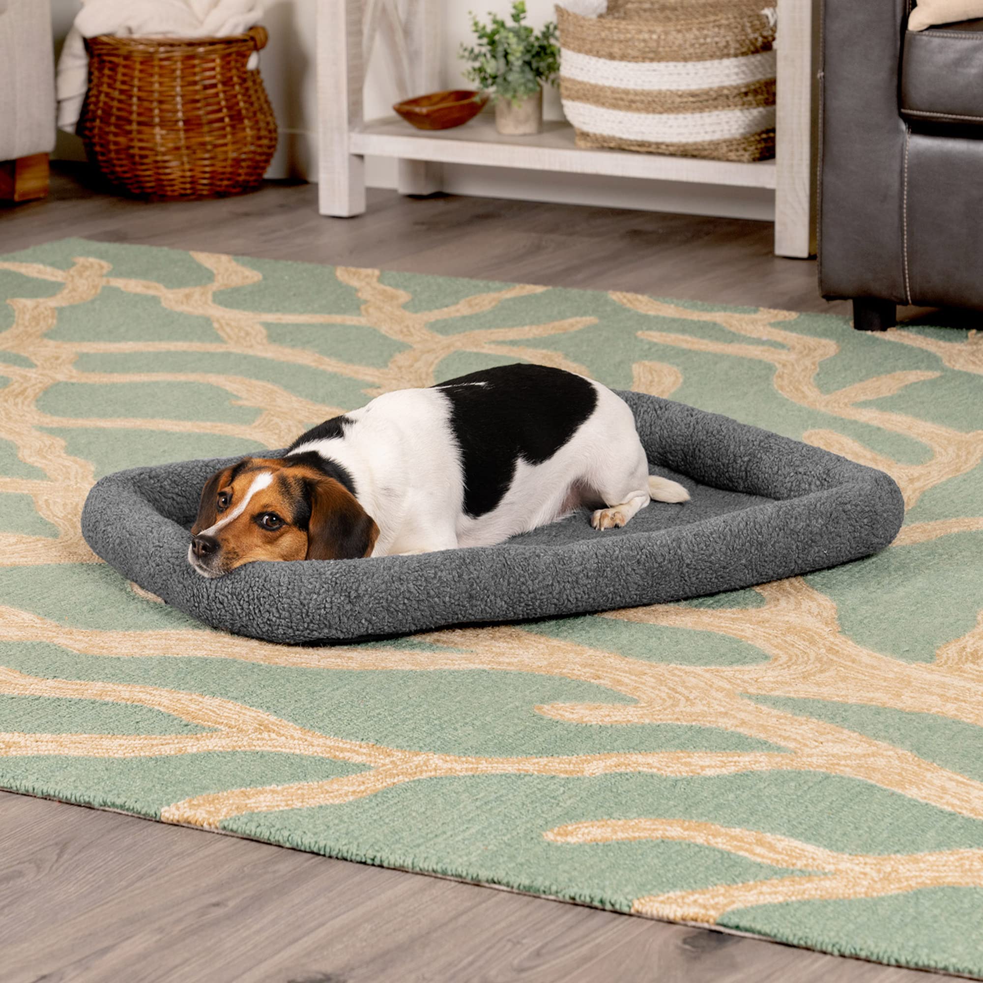 Furhaven Dog Bed For Medium/Small Dogs & Indoor Cats, 100% Washable, Sized To Fit Crates - Sherpa Fleece Bolster Crate Pad - Gra