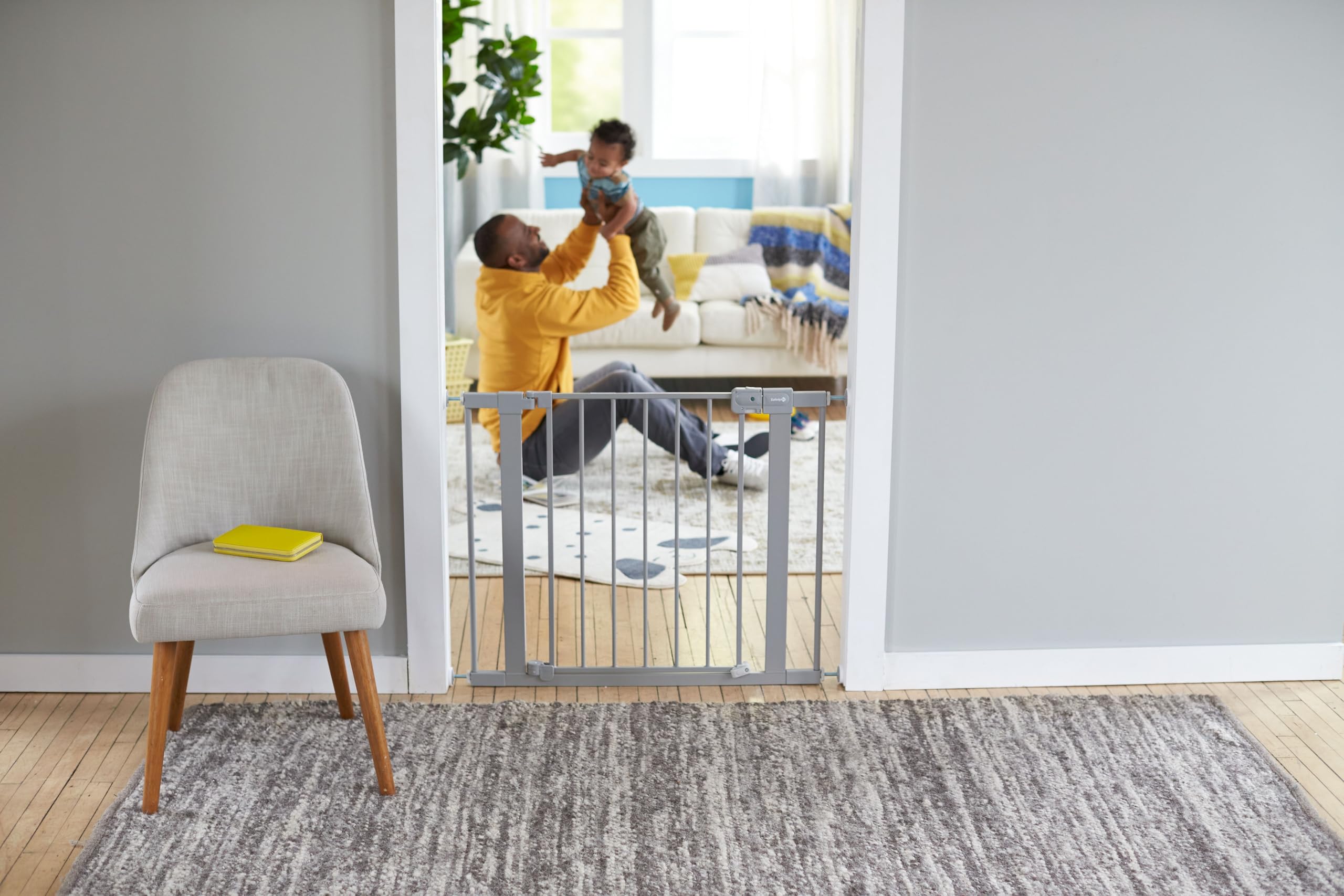 Safety 1st Easy Install Baby Gate for Doorways, Auto-Close Pressure-Mounted Magnetic Latch, Indoor Dog Gates, No Drilling, Fits