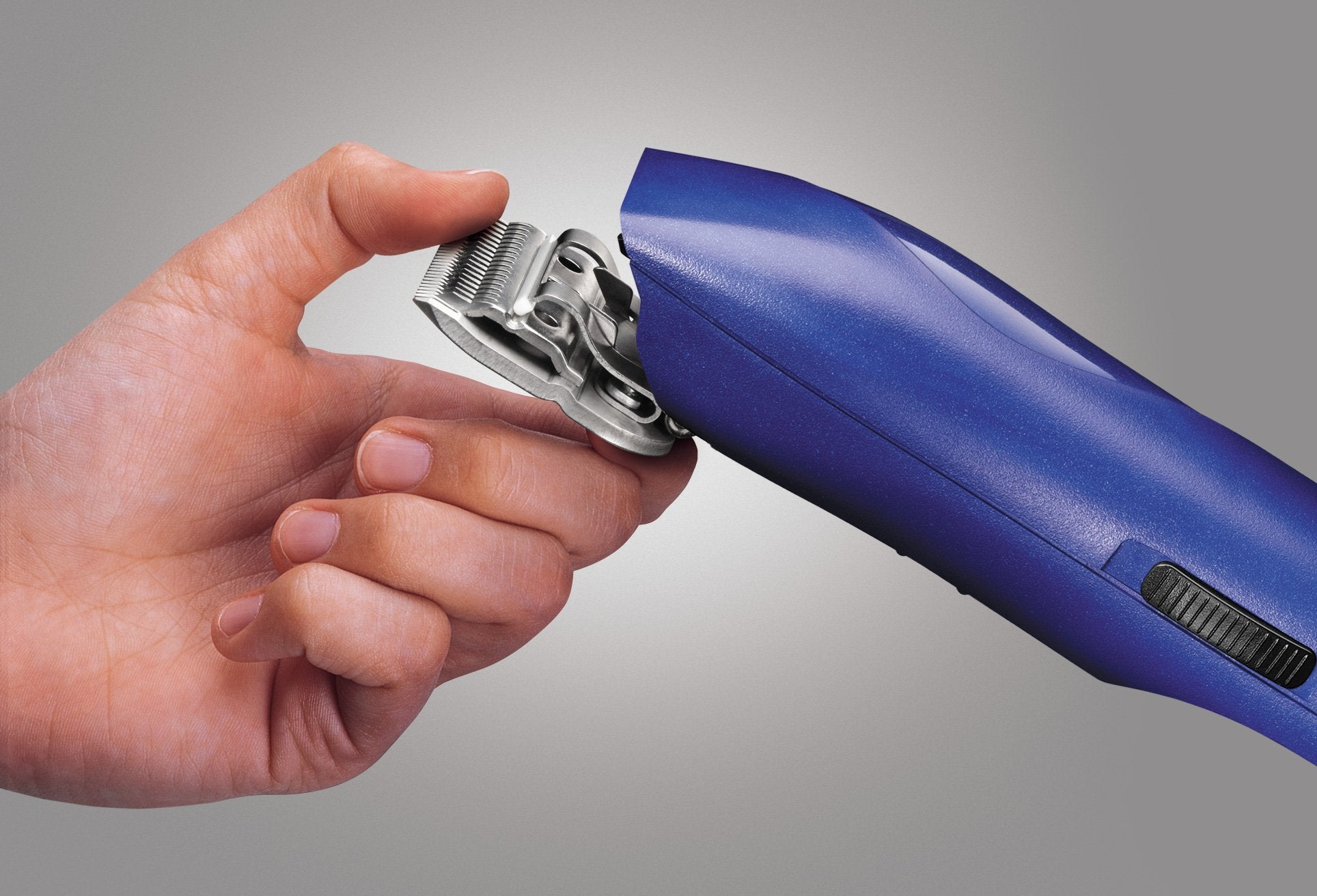 Andis Easyclip Pro-Animal 7-Piece Detachable Blade Clipper Kit, Animal/Dog Grooming, Blue, Mbg-2 (21485)