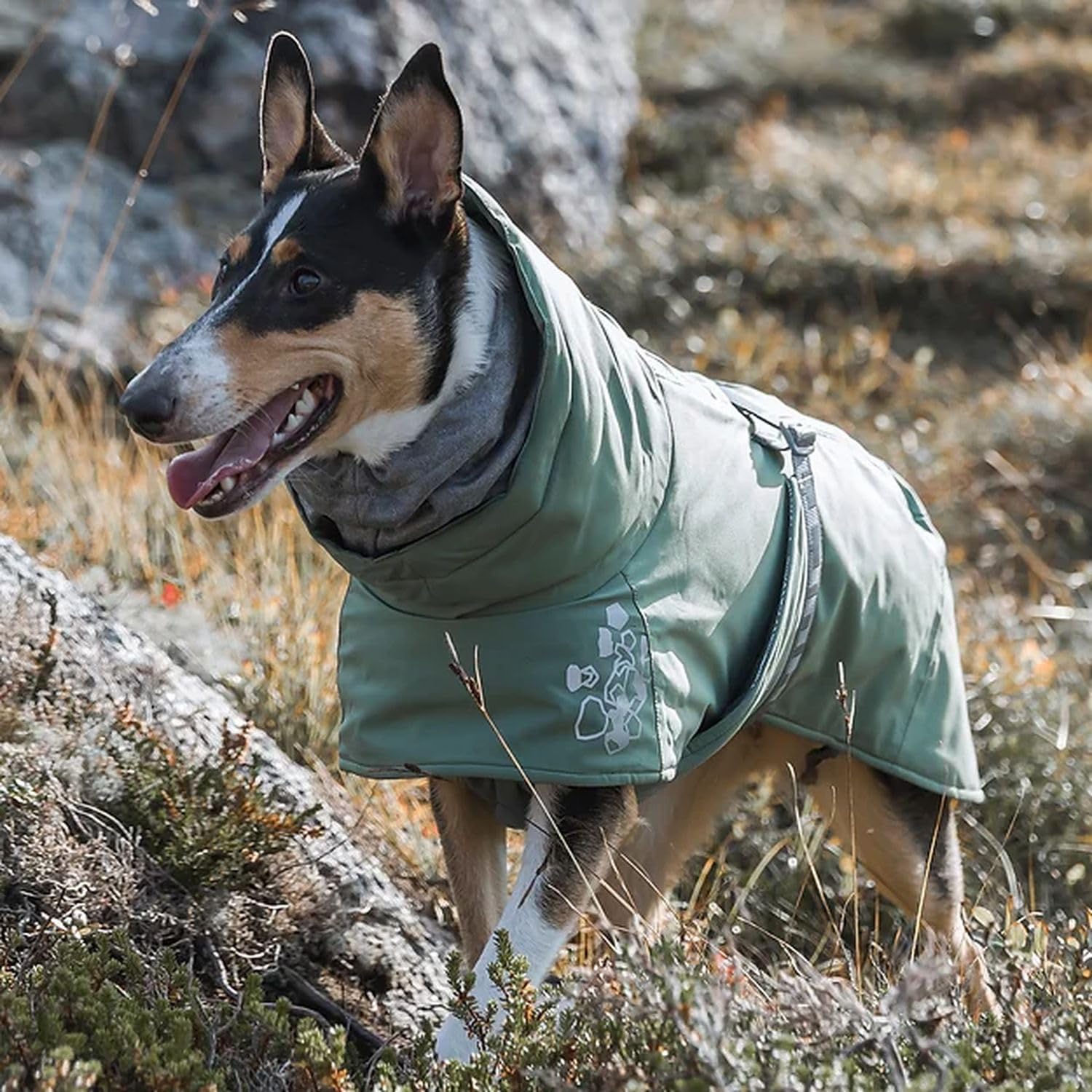 Hurtta Eco Extreme Warmer 2, Winter Dog Coat, Cinnamon, 20 In