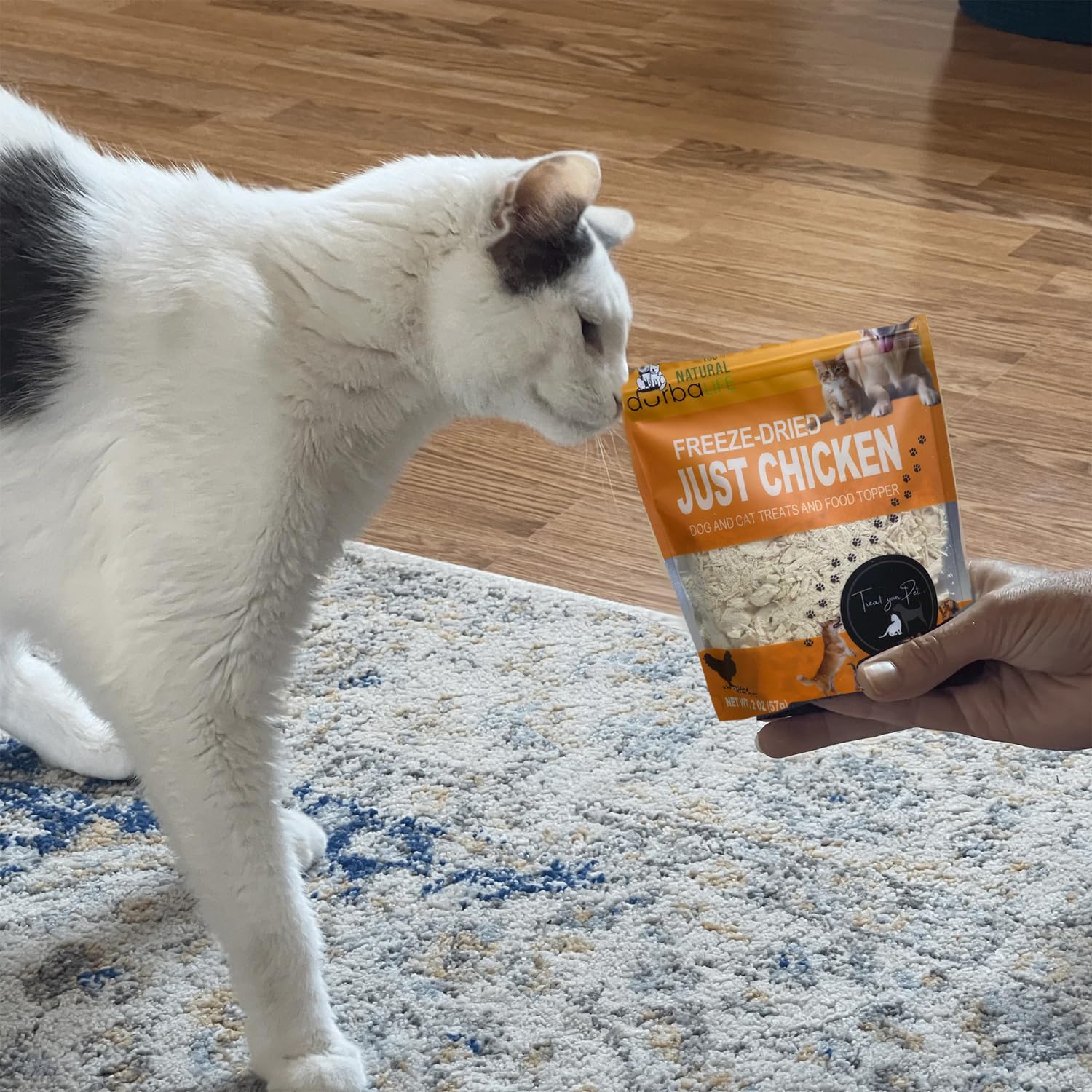 Freeze Dried Chicken Breast Food Topper for Cats and Dogs High Protein & Vitamins Treats - Powder and Chunks Blend