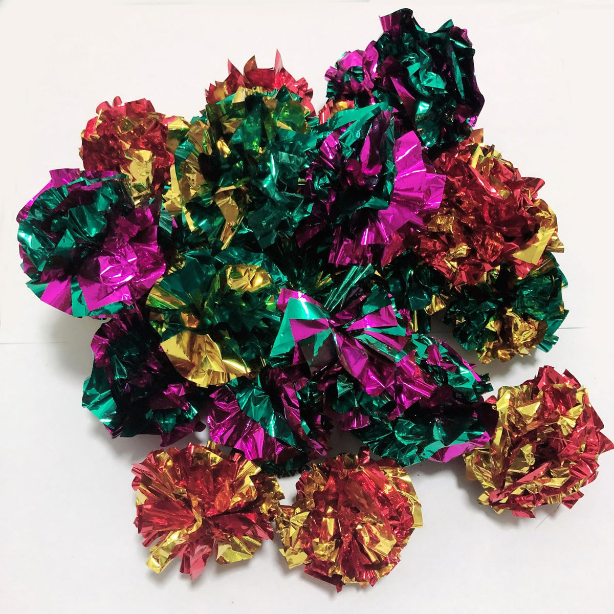 Petfavorites Cat Crinkle Toys Balls 100 Pack - Large Mylar Crinkly Cat Toys Foil Balls For Indoor Cats, Gift Box And Lightweight