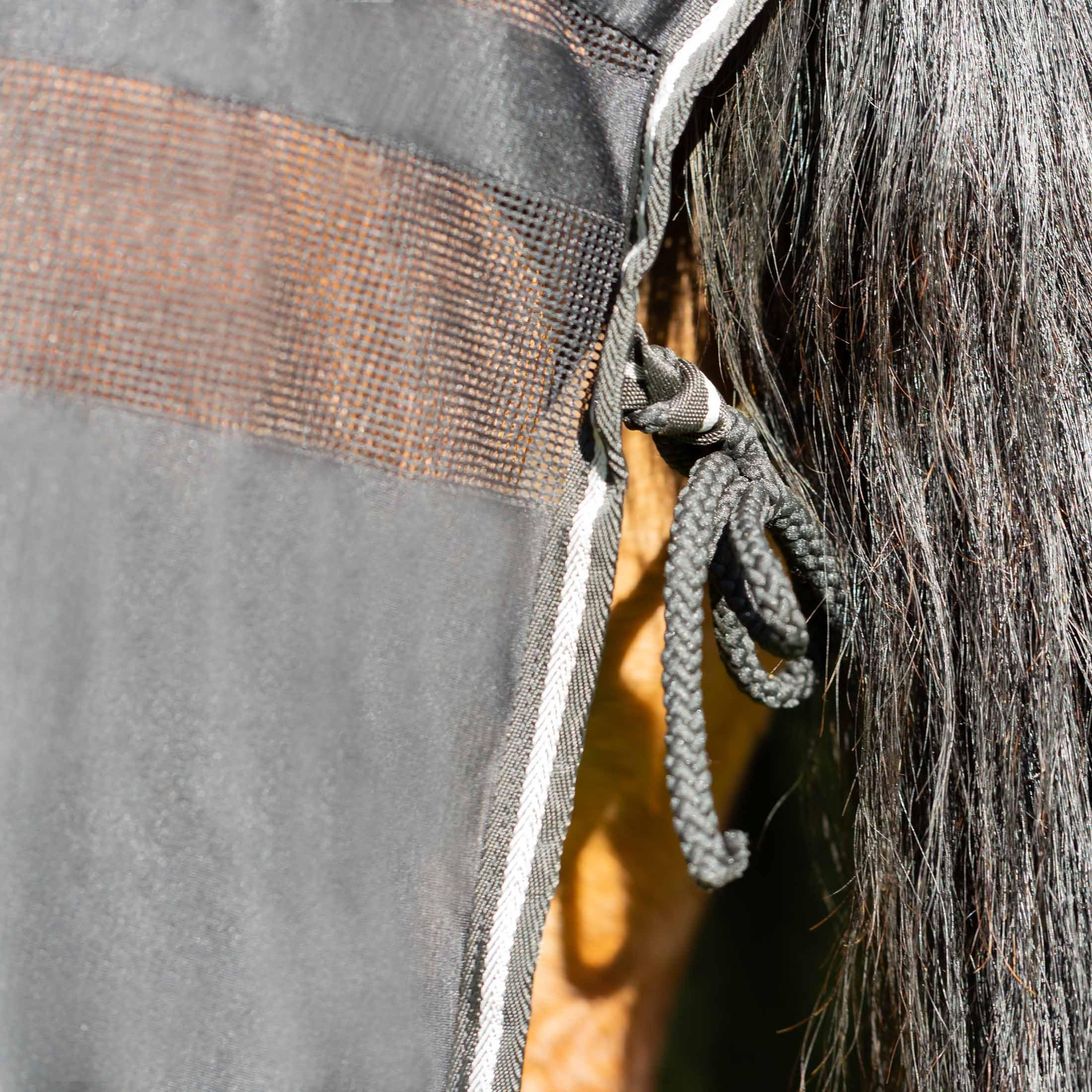 Equinavia Sefyr Breathable Lightweight Cooling Scrim Sheet - Black - L