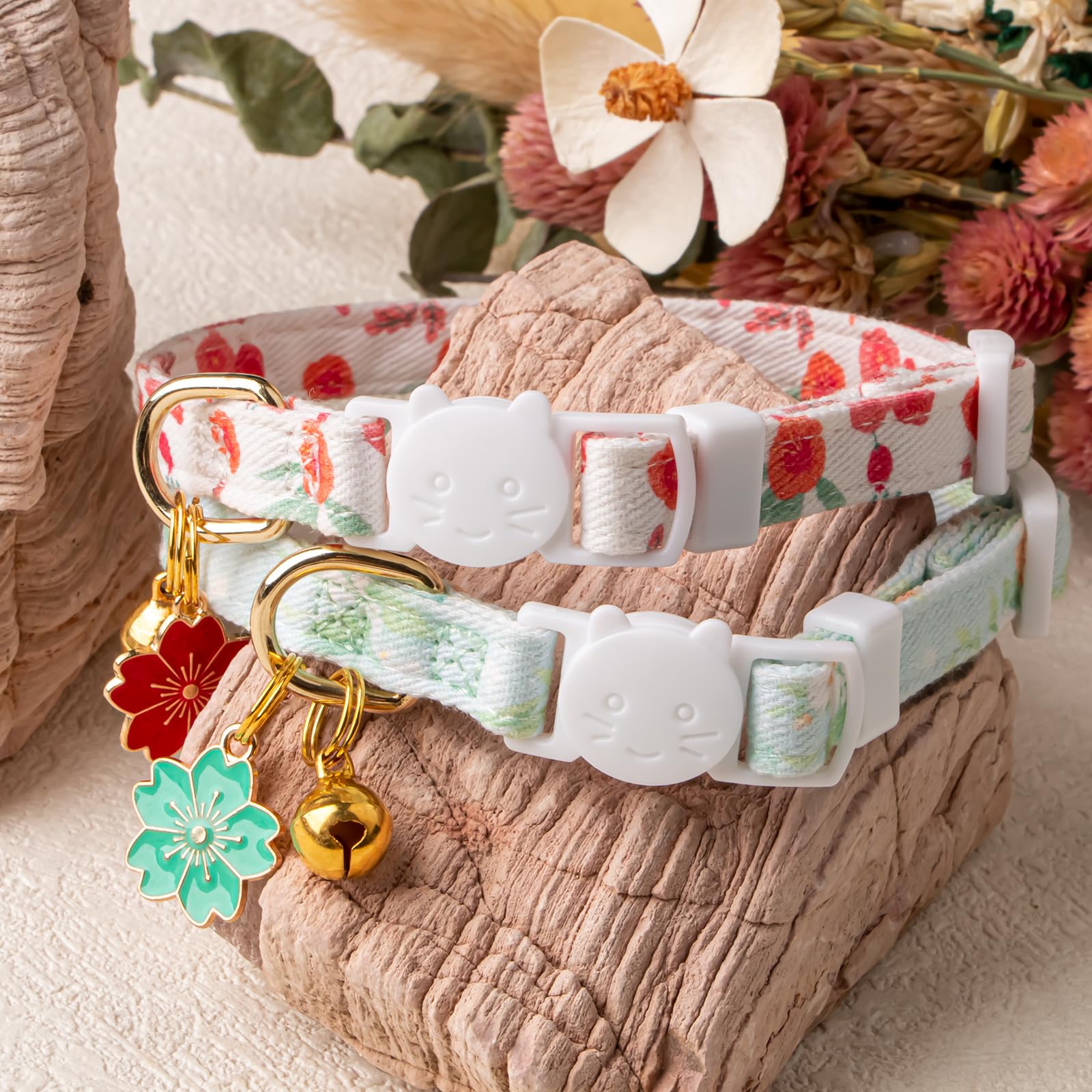 2 Pack Cotton Breakaway Cat Collar Green And Red Flowers Pendant Cute Kitten Cat Collar With Bell