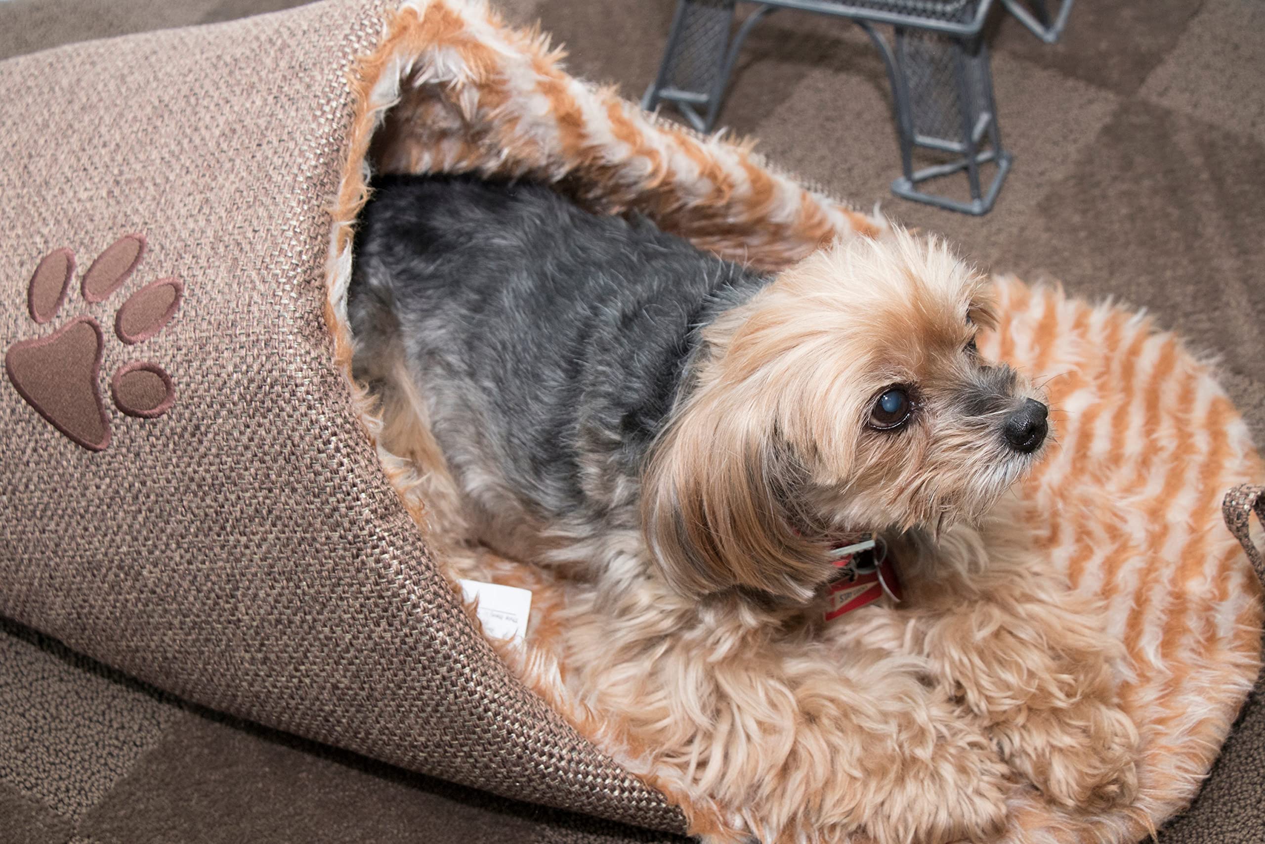 Pet Life Slip-On Slipper Pet Bed, Cotton, 30'L X 14'W X 7'Th, Dog Bed With Faux Fur Ilining