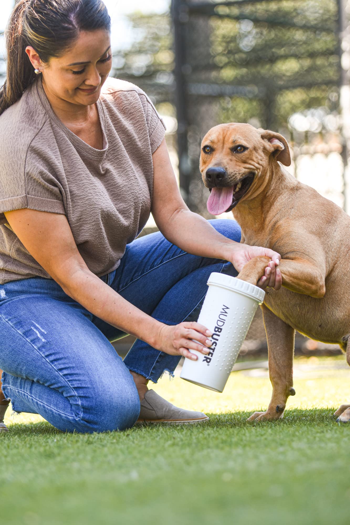 Dexas Mudbuster Portable Dog Paw Washer/Paw Cleaner, Large, Bright White- Special Edition (Pw72032-22Wp)