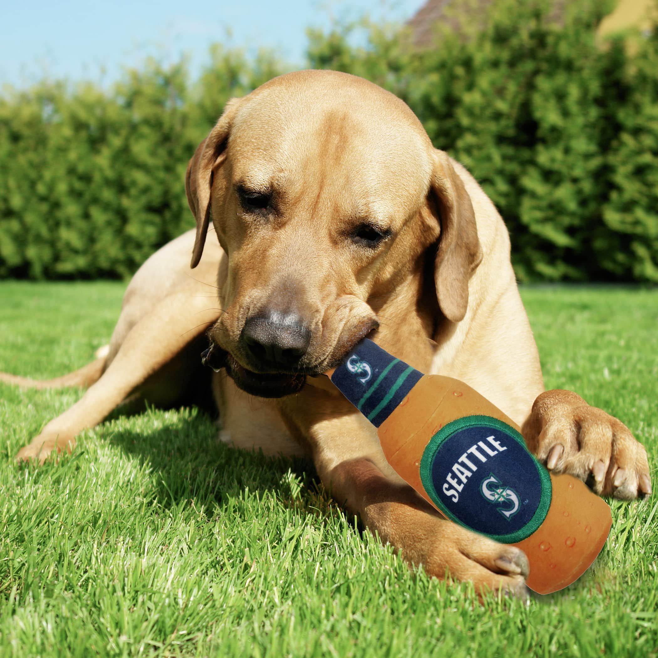 Pets First Mlb Seattle Mariners Stadium Beer Bottle Plush Dog Toy-Cutest Plush Toy For Dogs & Cats With Inner Squeaker & Premium