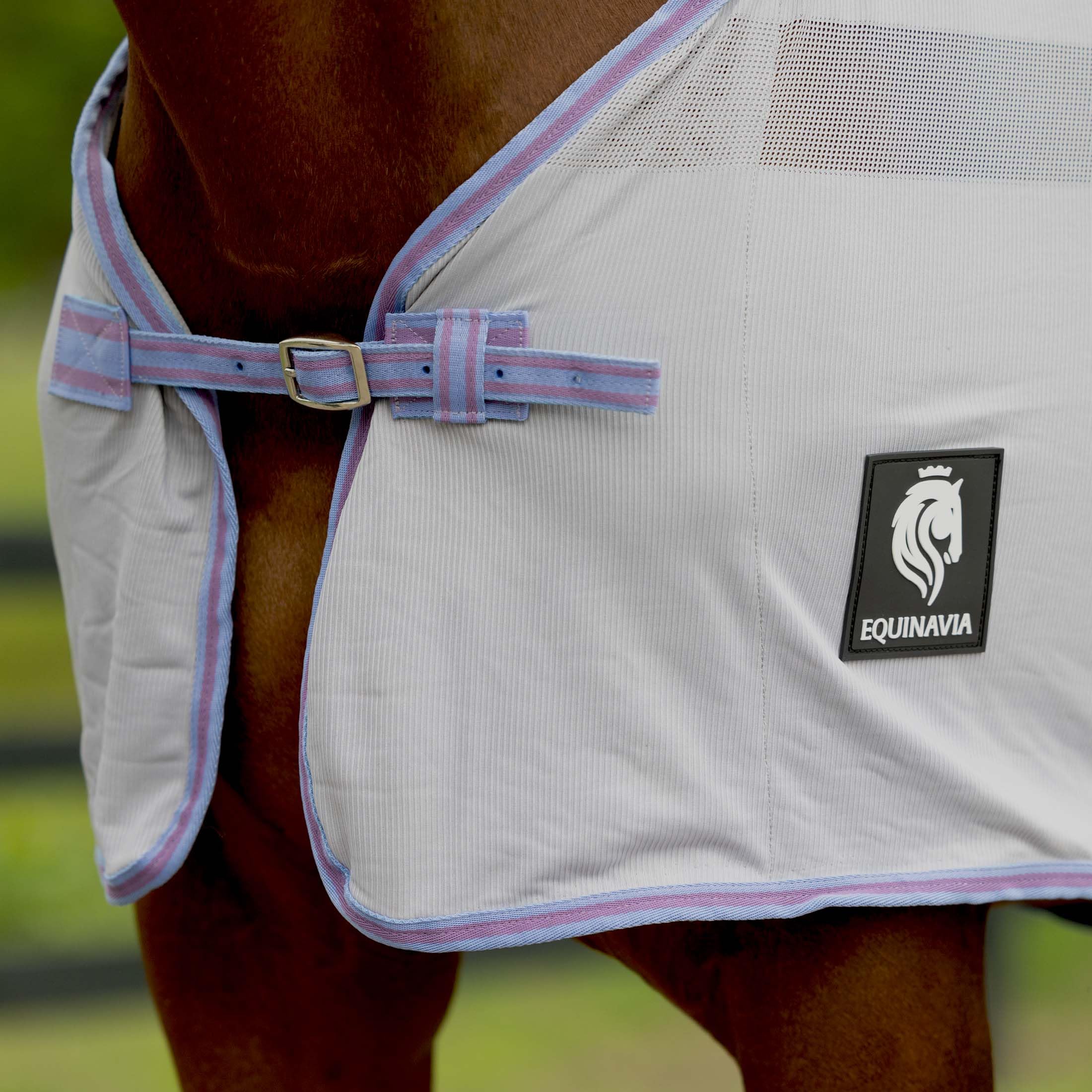 Equinavia Sefyr Breathable Lightweight Cooling Scrim Sheet - Grey/Orchid Mist - M