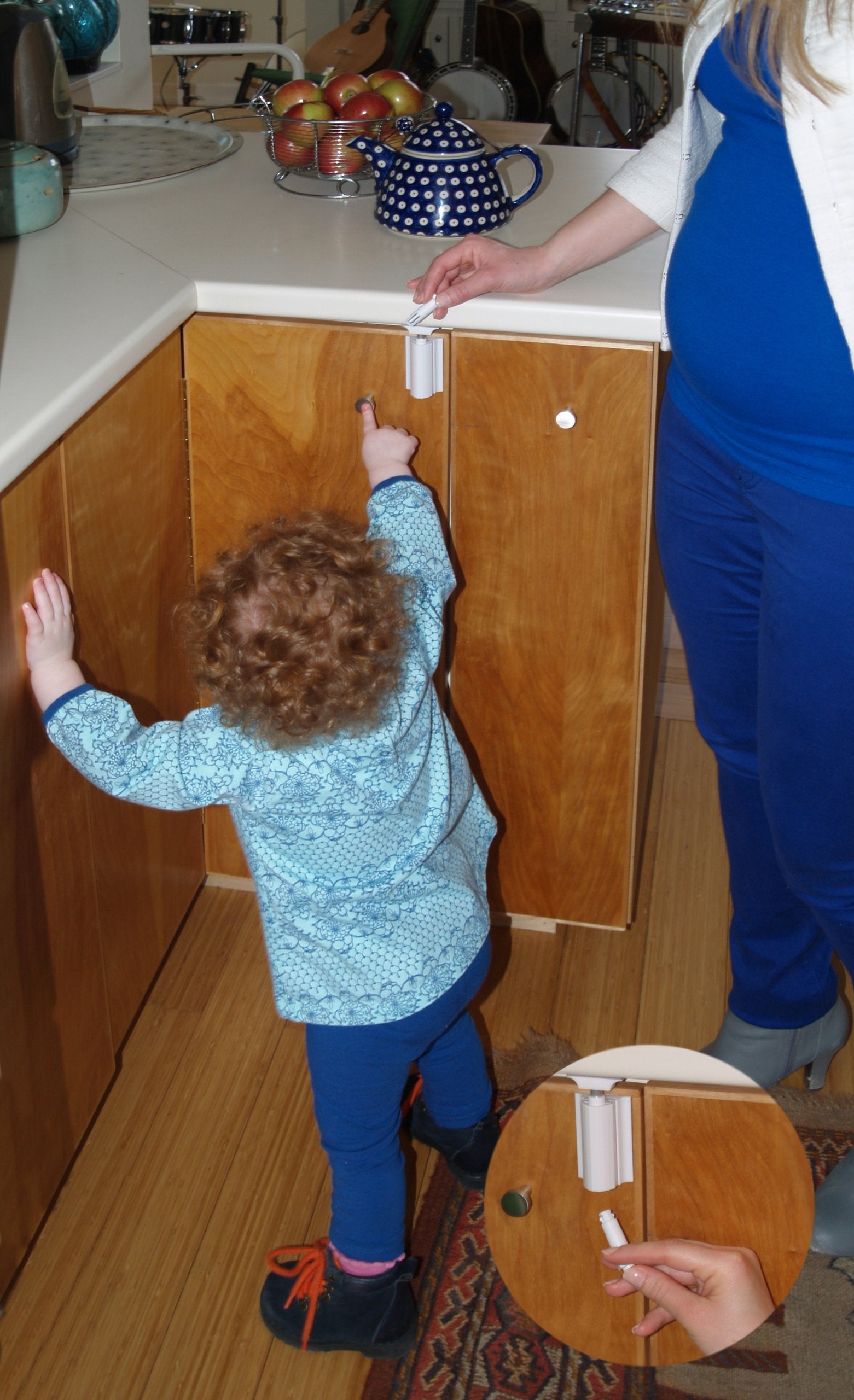 Cardinal Gates The Guardian Lock Stick On, White