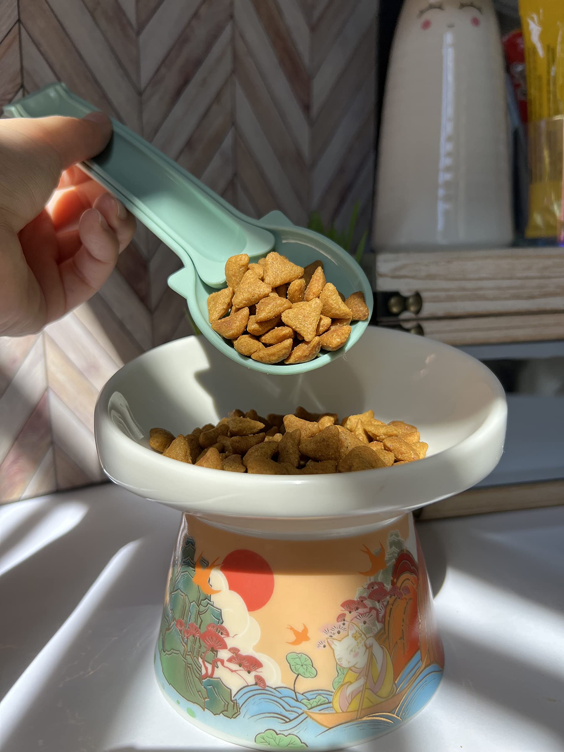 Cat Treat Dispenser - Wet Treat Squeezer for Puree & Bisque, Green