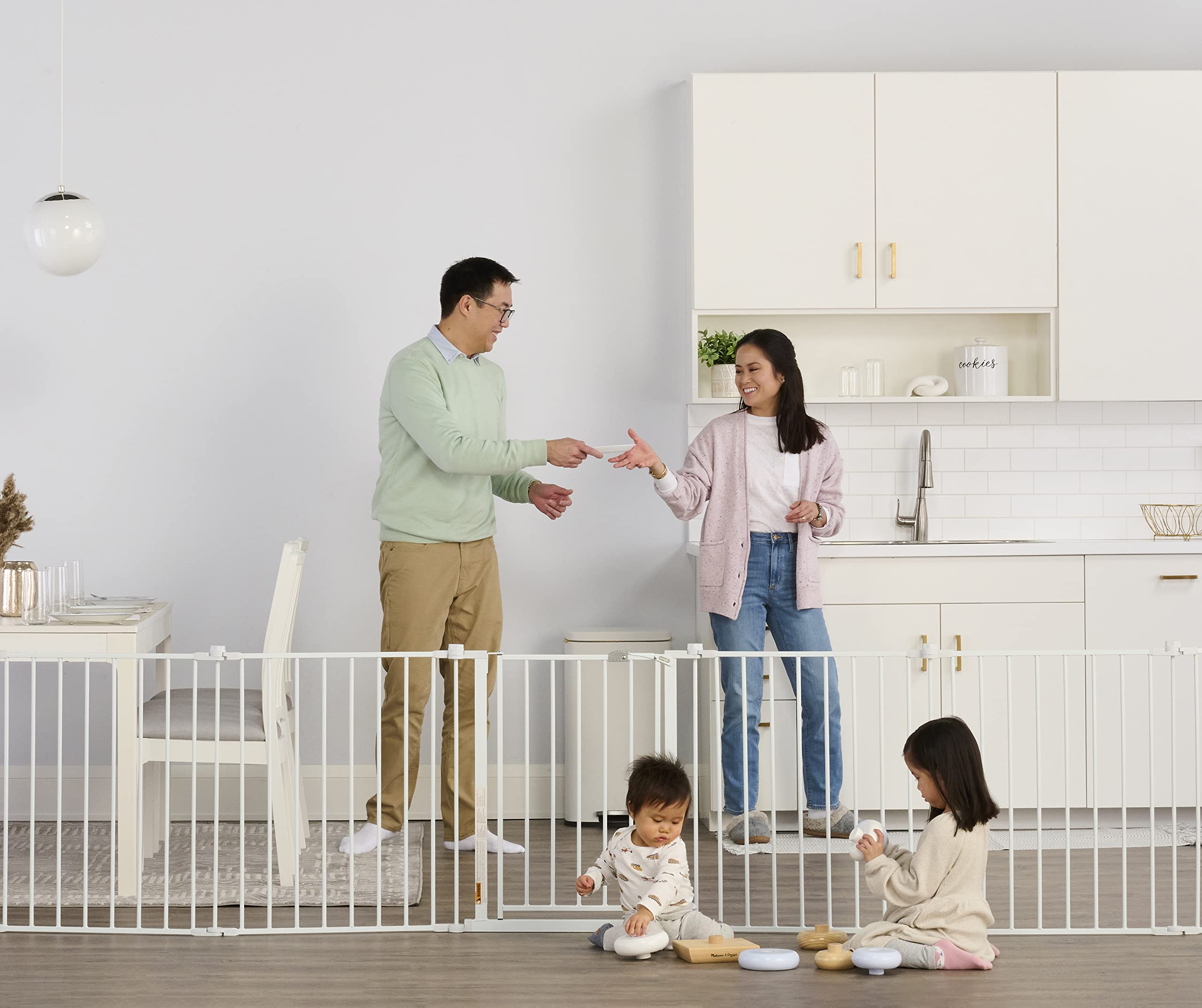 Regalo 194-Inch Super Wide Adjustable Baby Gate and Play Yard, 2-In-1, Bonus Kit, Includes 4 Pack of Wall Mounts