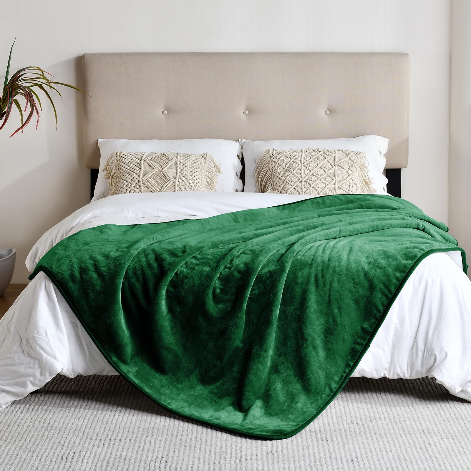 Yaning Waterproof Pet Blanket, Reversible Sherpa Fleece, 50x60 inches, Green, Soft Liquid Pee Proof Protector for Dogs and Cats