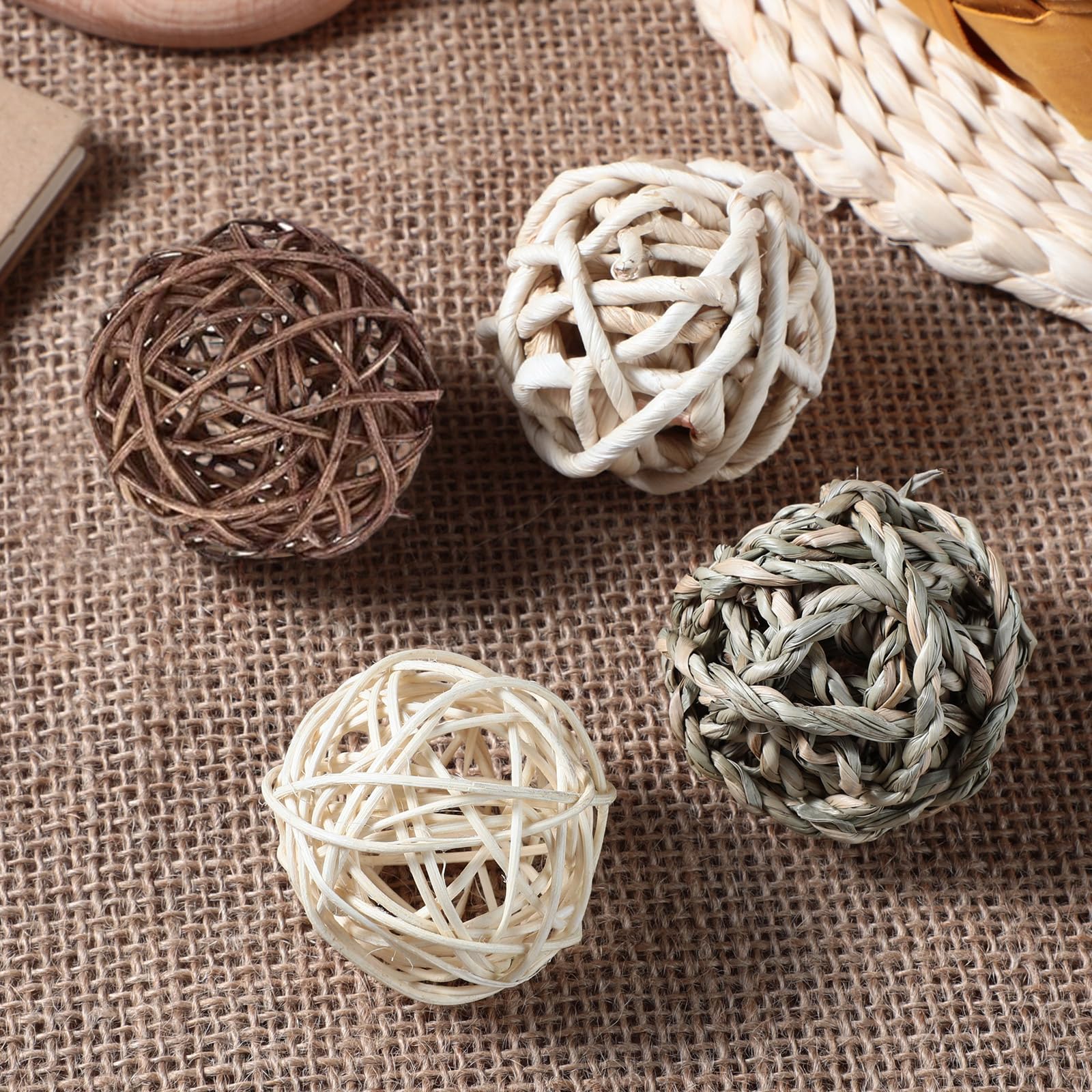 Skylety 15 Pieces Small Animal Chew Balls Rabbits Bunny Treat Chew Toys Guinea Pigs Chinchilla Balls Rolling Activity Play Grass Toys For Pet Teeth Grinding Gnawing Biting Accessories(Classic Style)