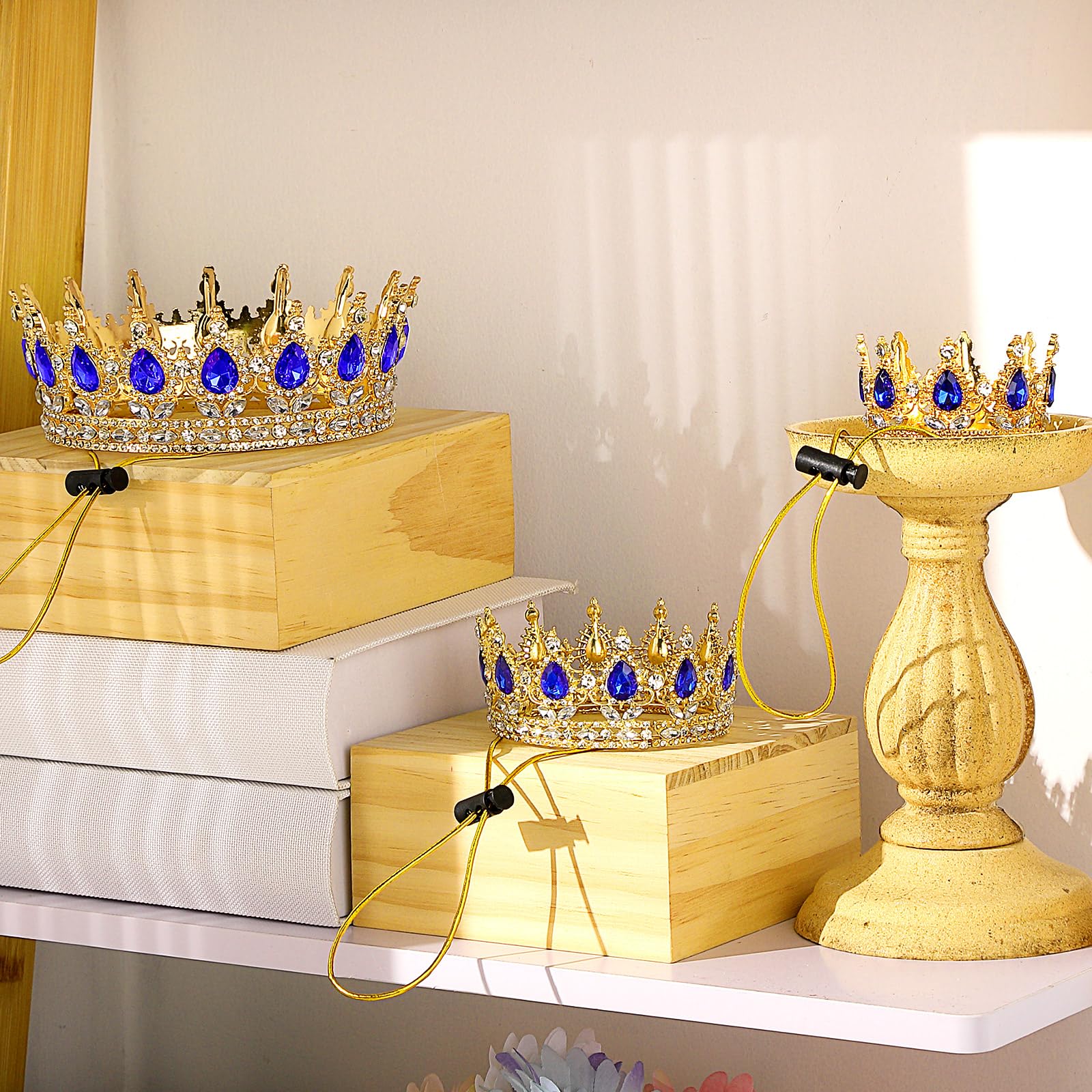 Abbylike Pet Rhinestone King Crown, Queen Crown for Halloween Costume for Small Dog Cat Cosplay Party Accessories Adoption Celeb