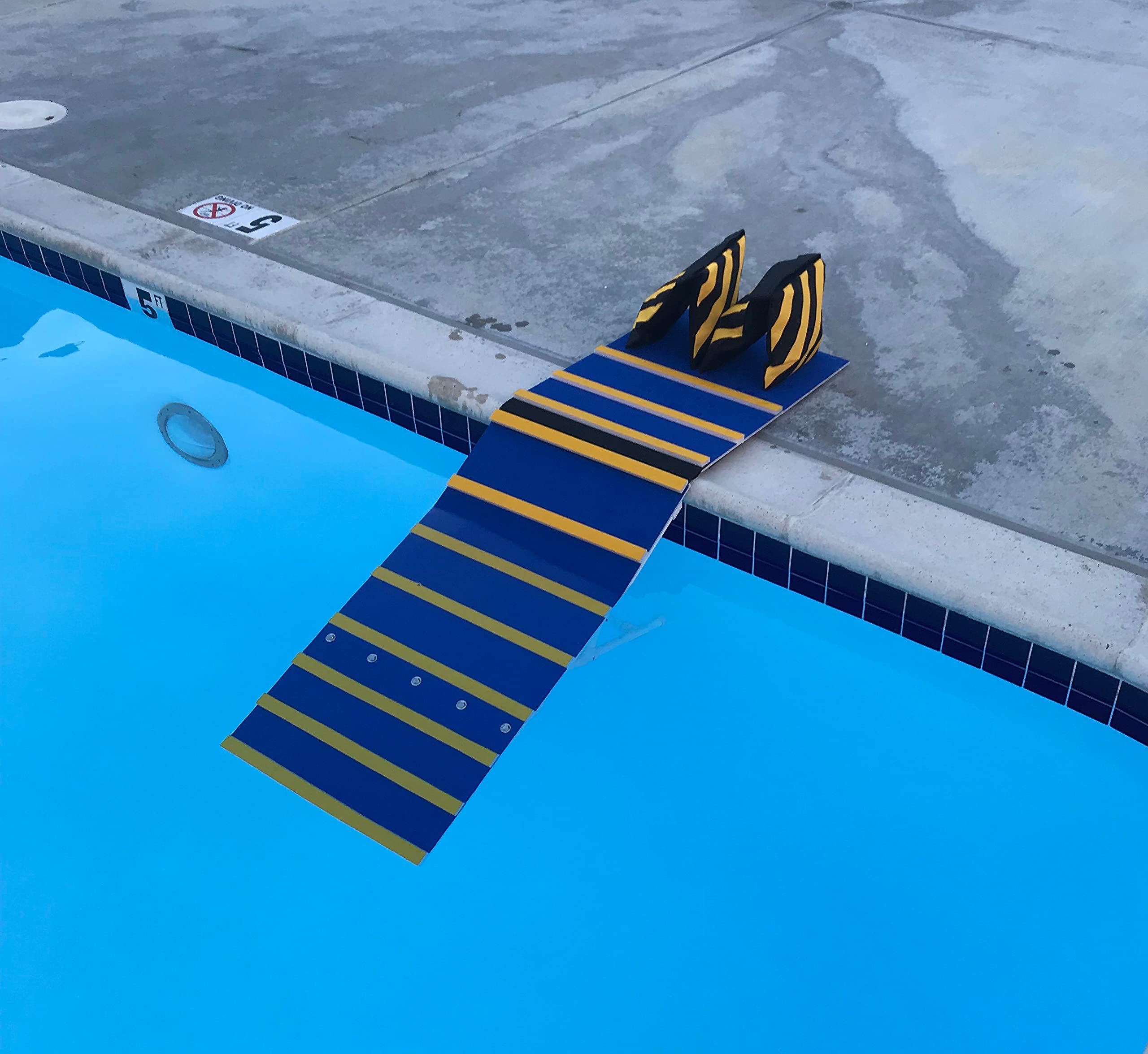 Khts6310  Large Dog Pool Exit Ramp - The Original Made In Usa