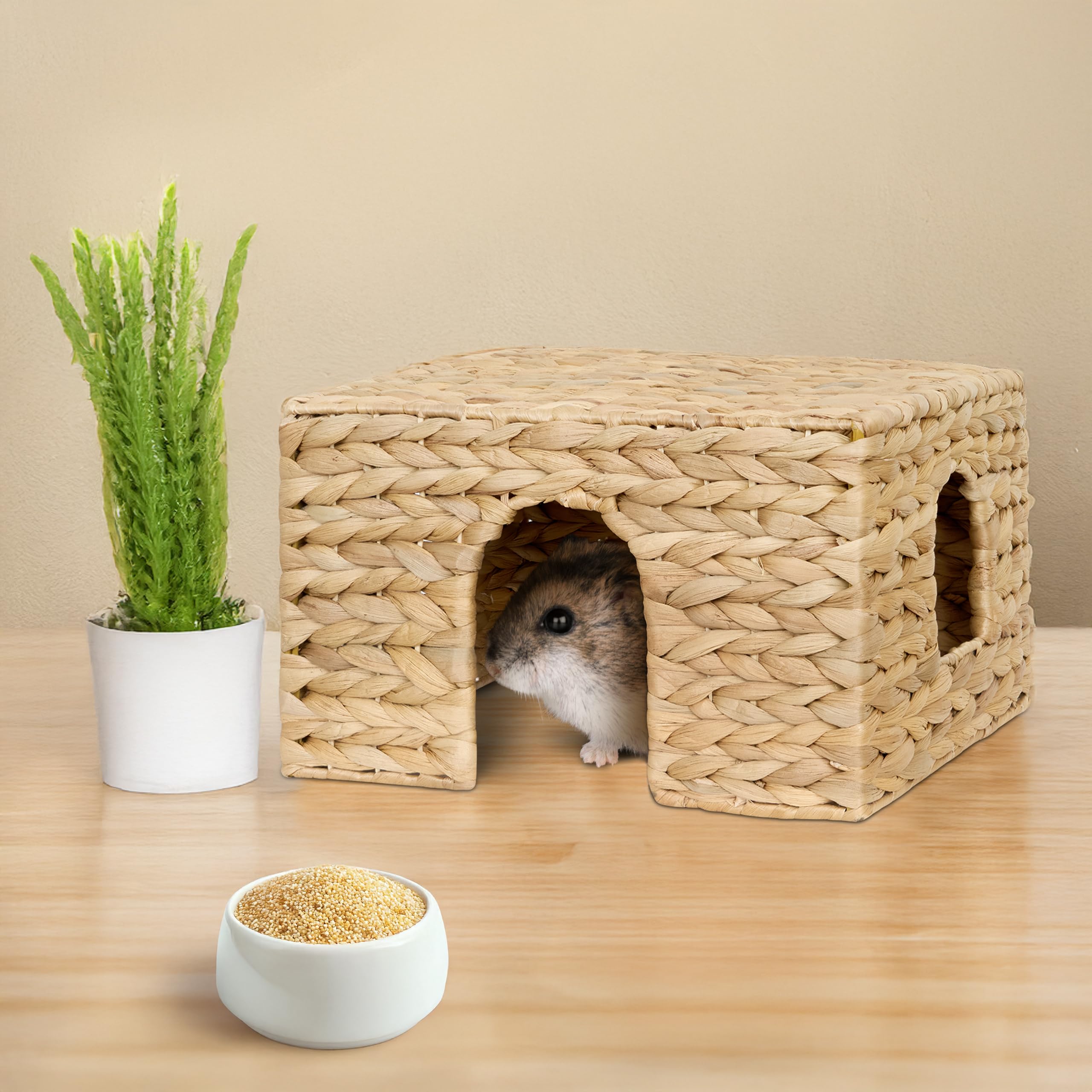 Mixumon Water Hyacinth Chinchilla Guinea Pig House With Window, Natural Chinchillas And Guinea Pigs Hideout