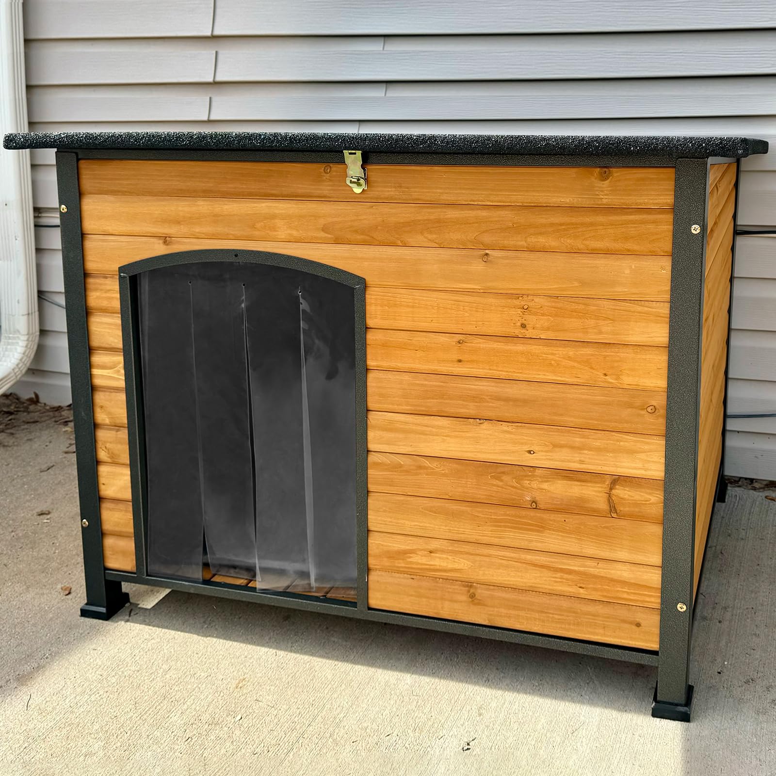 Insulated Outdoor Dog House With Liner For Winter Wooden Dog Kennel With All-Around Iron Frame,Waterproof