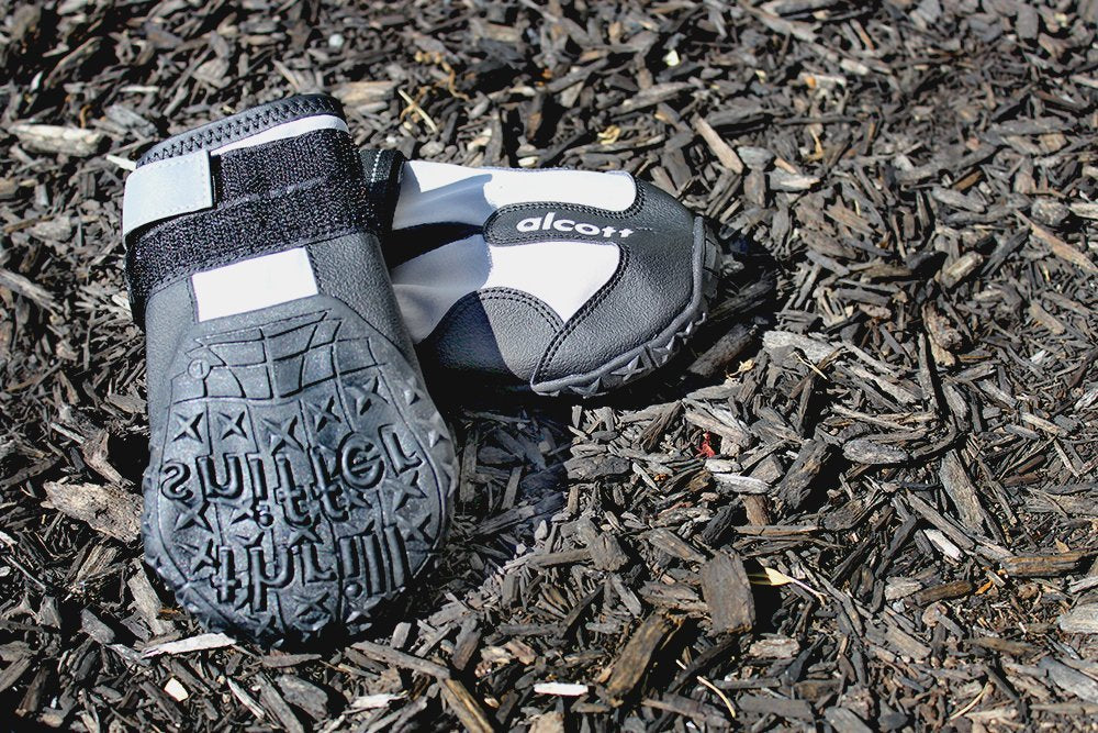 Alcott Explorer 3.25-Inch Adventure Boots, Large, Grey and Black