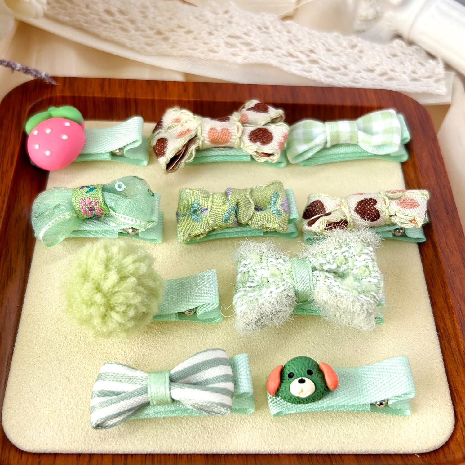 Light Green Dog Hair Clips Small Dog Hair Bows Cute Pet Grooming Accessories Alligator Clips Stay In Hair Barrettes Flower Crown