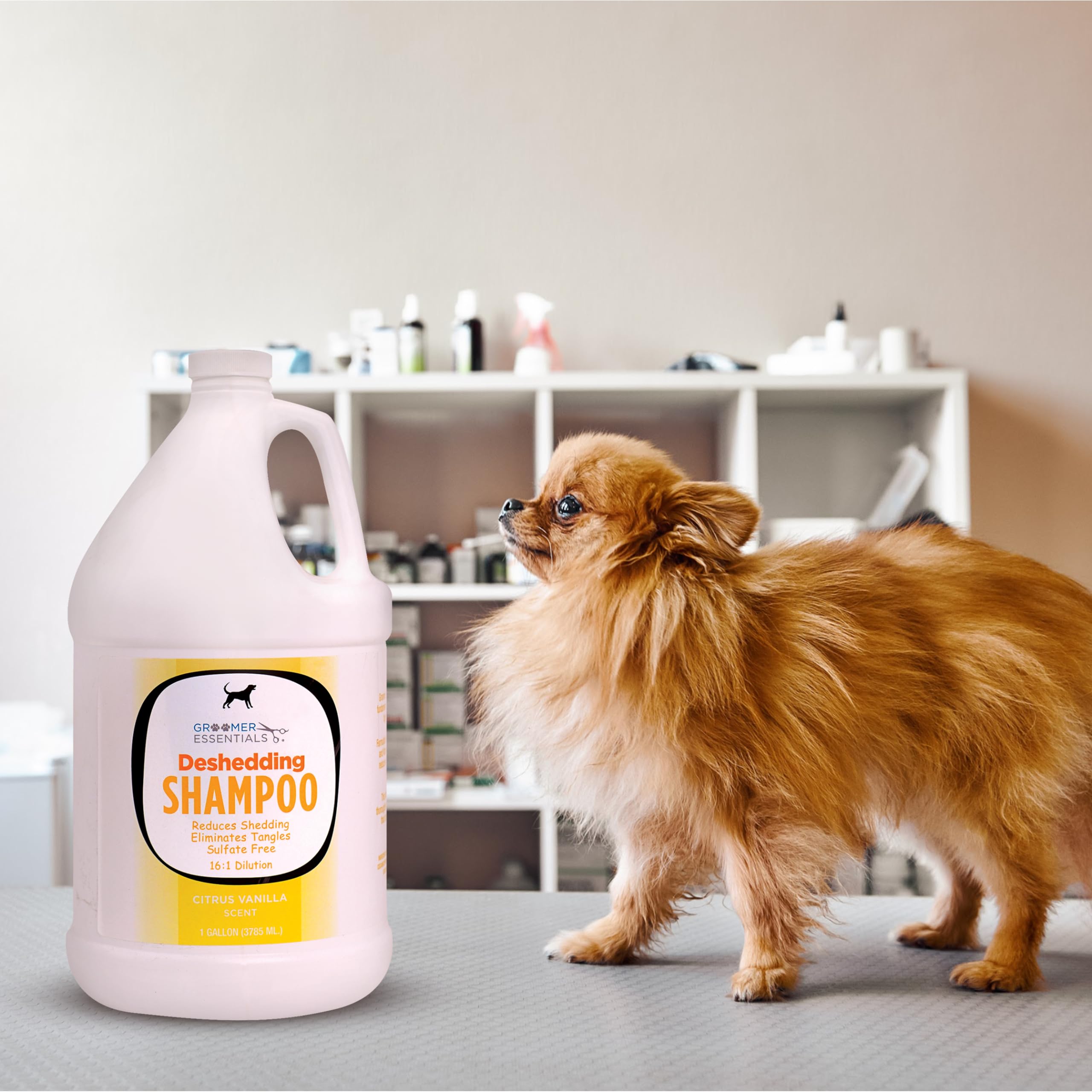 Groomer Essentials Deshedding Shampoo Gallon