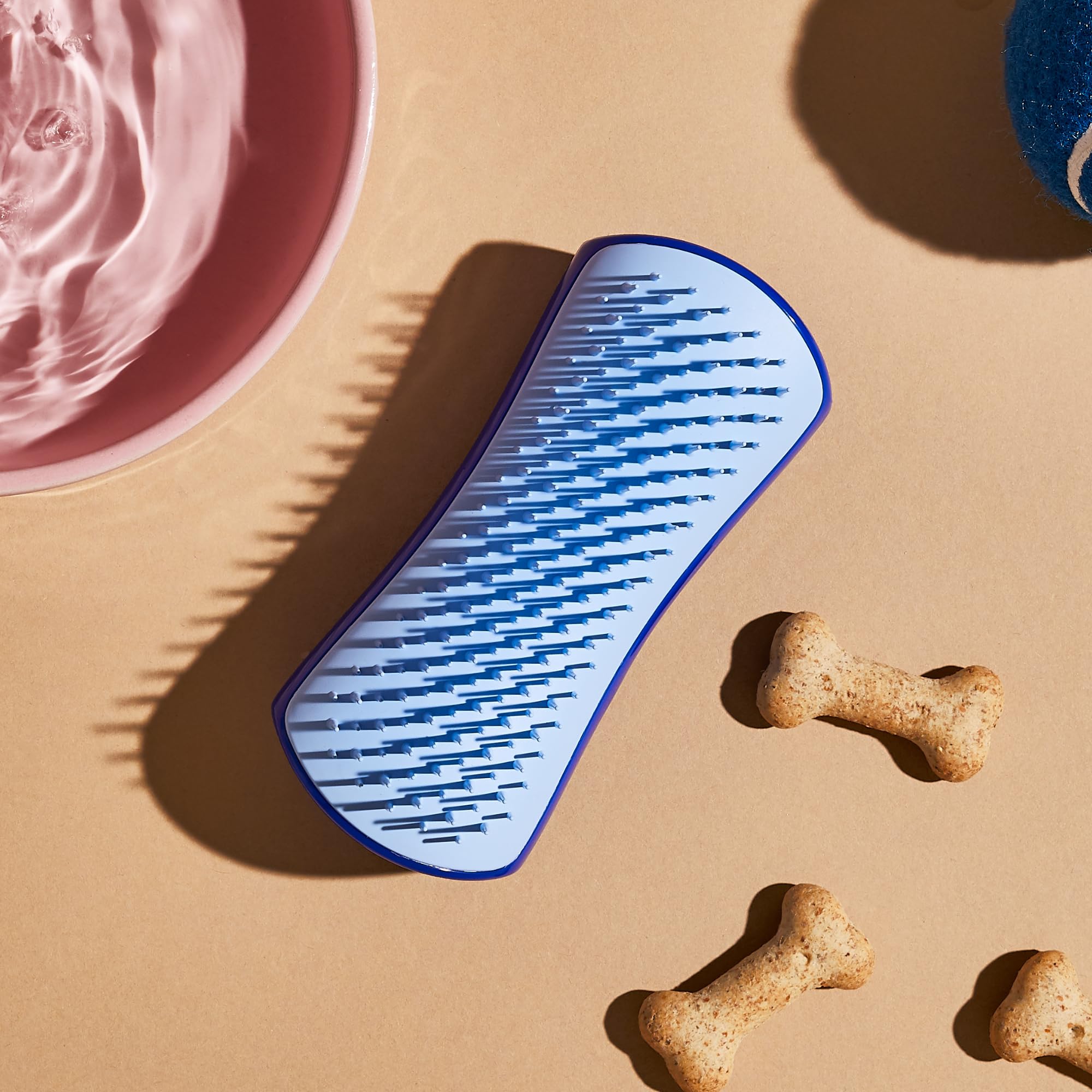 Tangle Teezer | Pet Teezer | Small De-Shedding And Dog Grooming Brush | Dry Brush Or Dog Bath Brush | Navy & Sky Blue