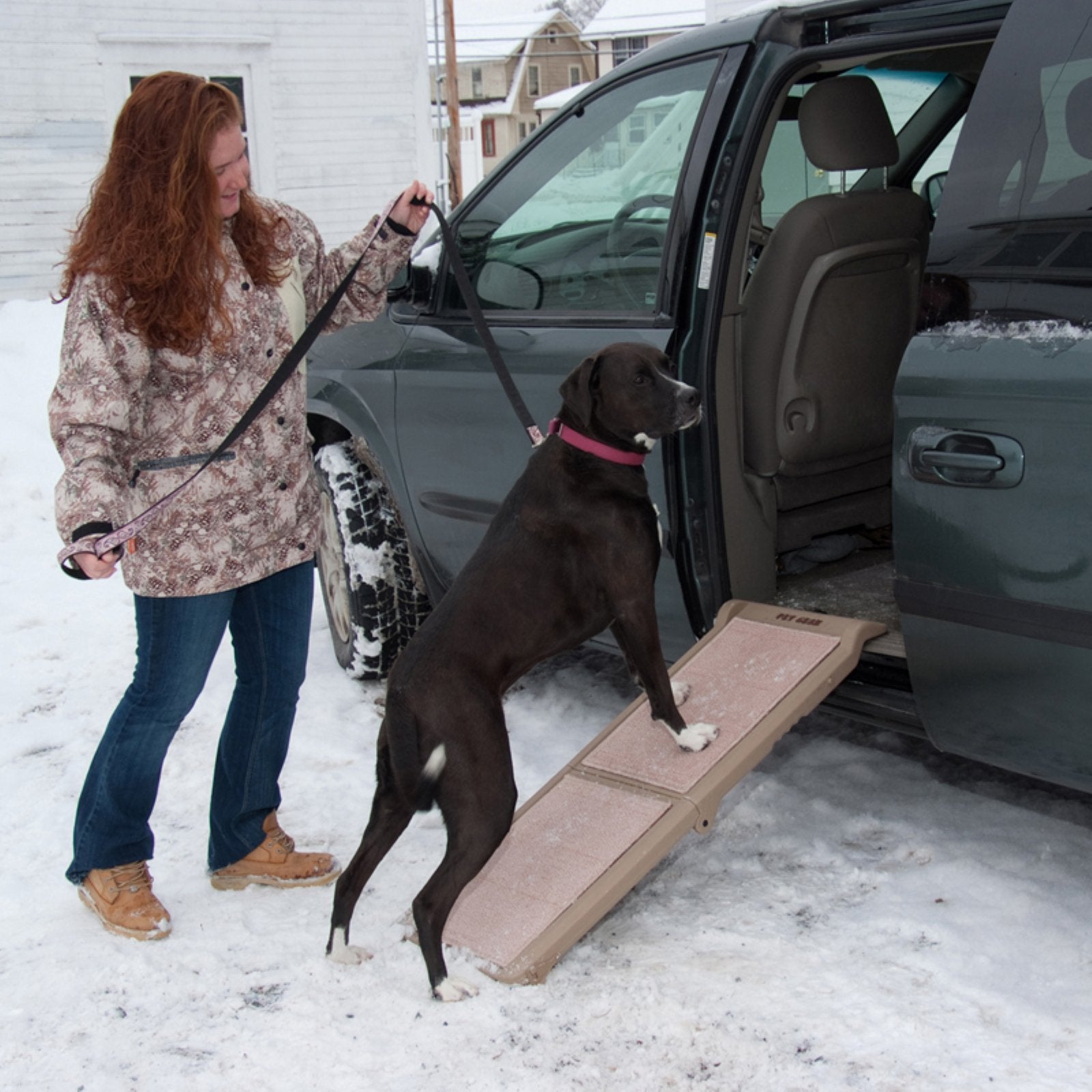 Pet Gear Travel Lite Bi-Fold Ramp For Cats/Dogs, Lightweight/Portable, Safety Tether Included, Rubber Grippers For Stability, Pg