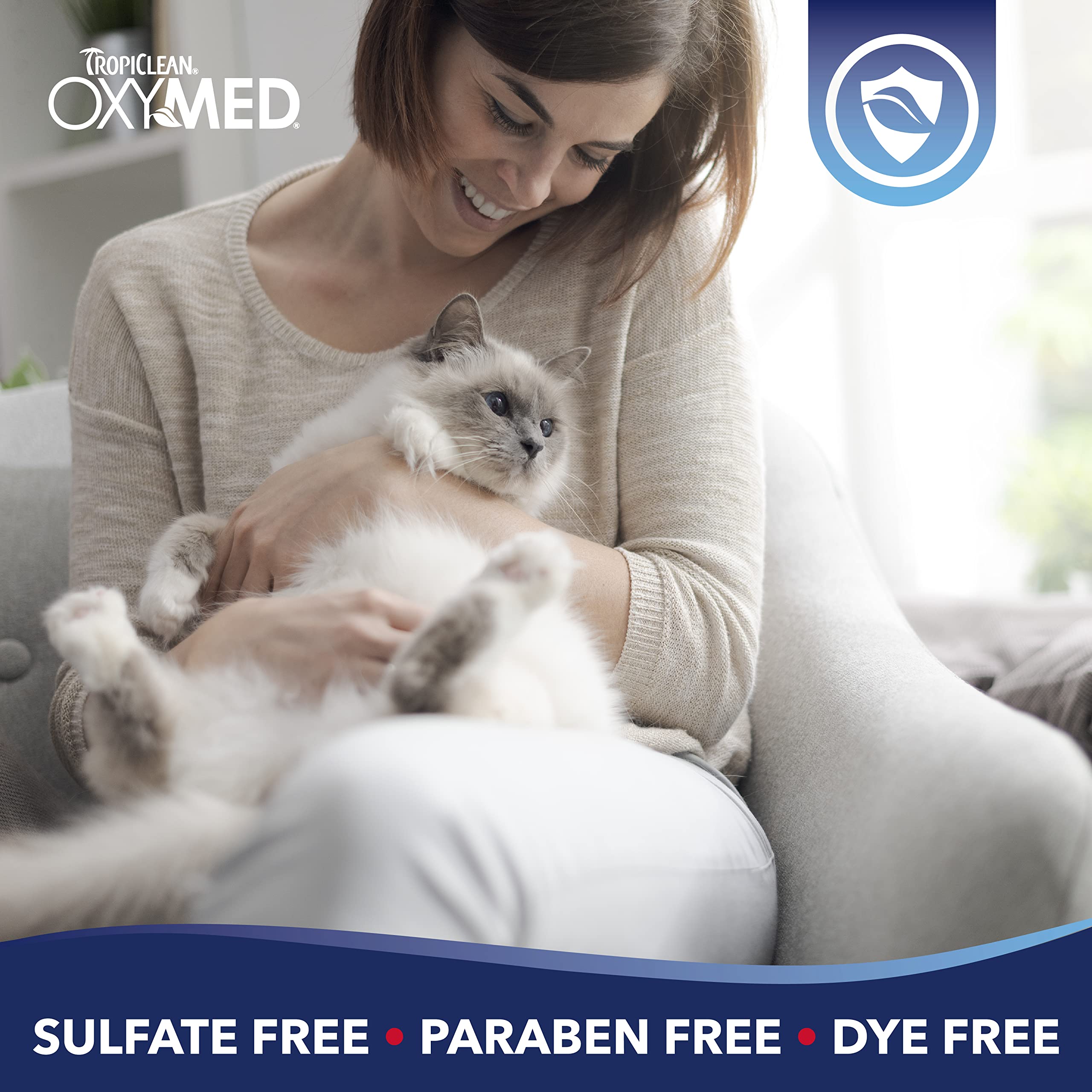 TropiClean Oxymed Waterless Cat Shampoo and Conditioner | A No-Rinse Cat Wash for Hairball Relief | 7.4 oz