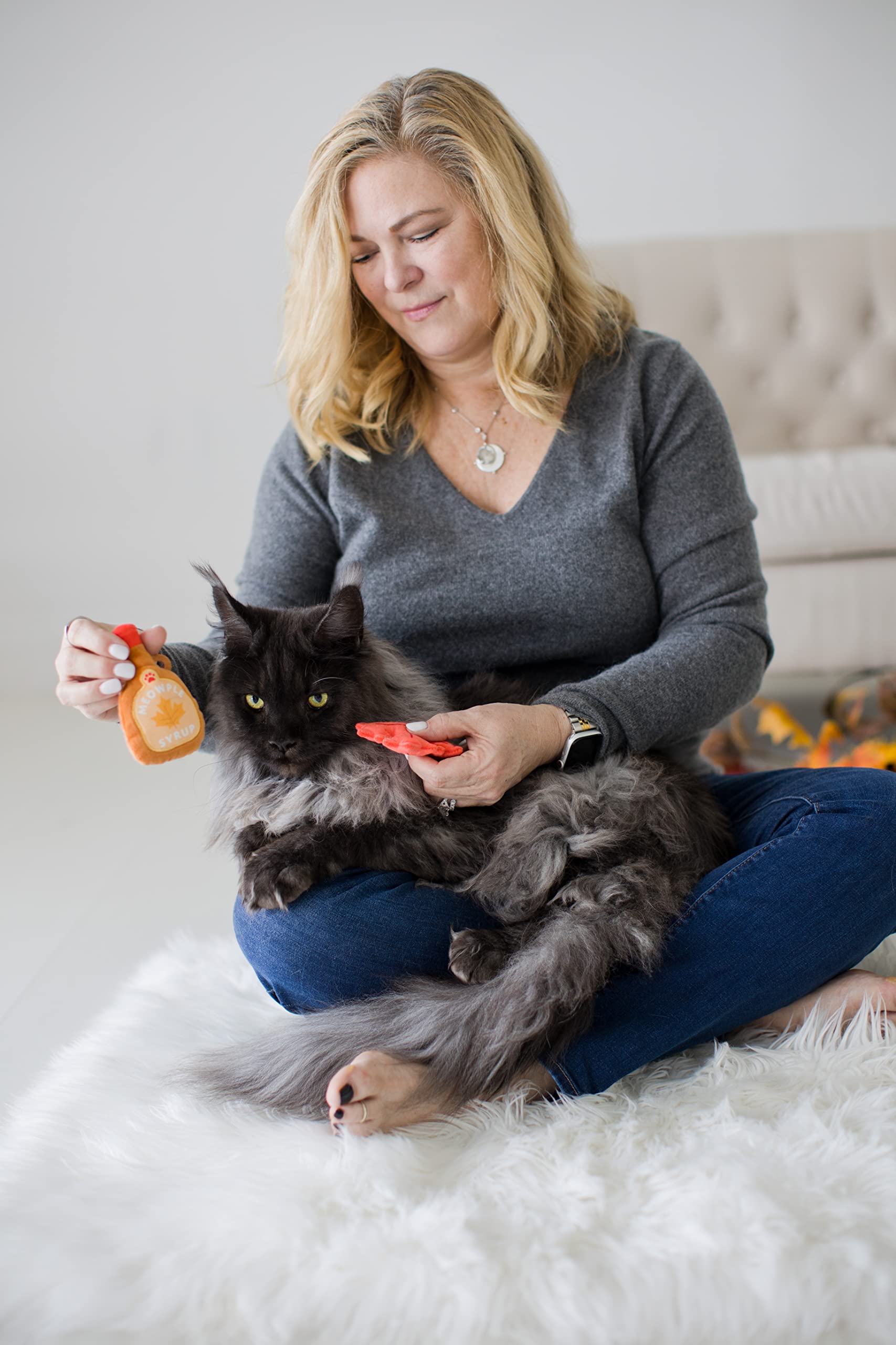 Pearhead Maple Cat Toys, Holiday Pet Toy, Thanksgiving Cat Toy, Crinkle And Cat Nip Toys, Cat Teaser Toys, Must Have Pet Accessories For Pet Owners, Toys To Play Chase Exercise, Set Of 2