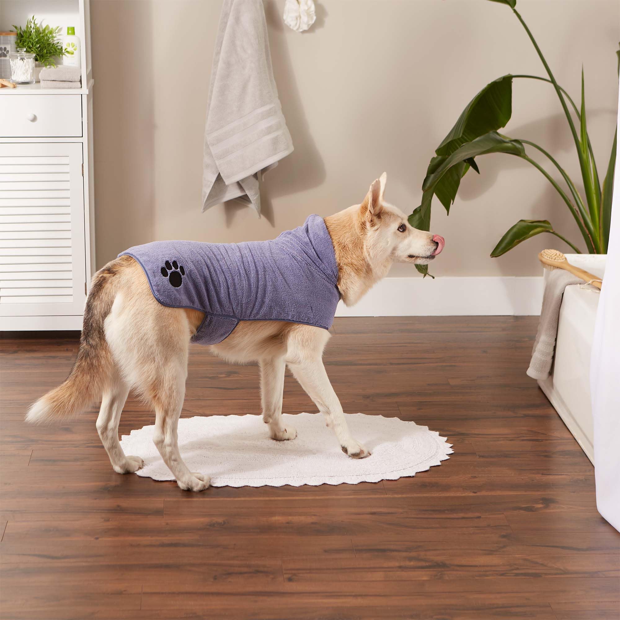 Bone Dry Pet Robe Collection Embroidered Absorbent Microfiber Bath Robe With Adjustable Closure, For Dogs & Cats, Large, Stonewa
