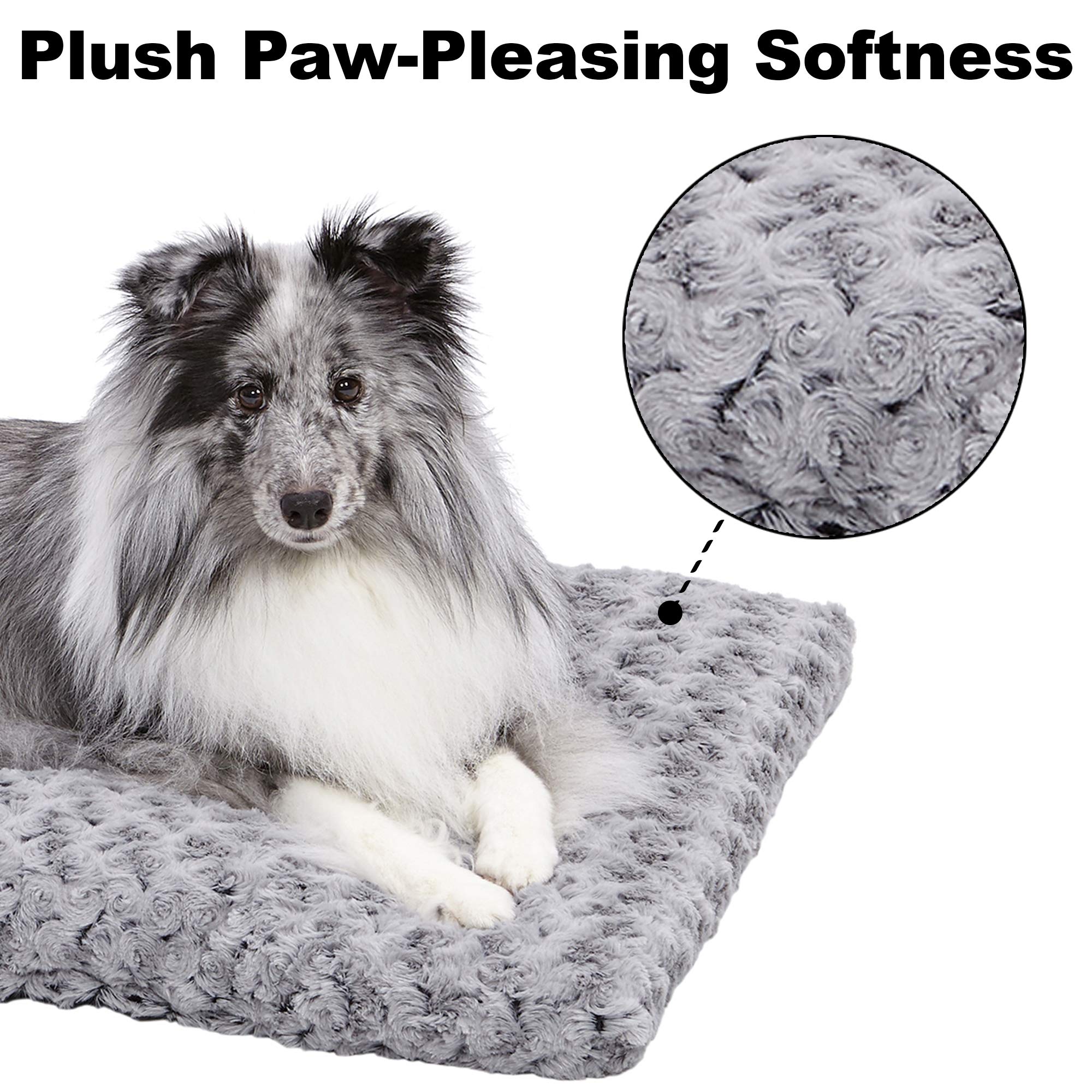Midwest Homes For Pets Deluxe Dog Beds | Super Plush Dog & Cat Beds Ideal For Dog Crates | Machine Wash & Dryer Friendly, 1-Year Warranty