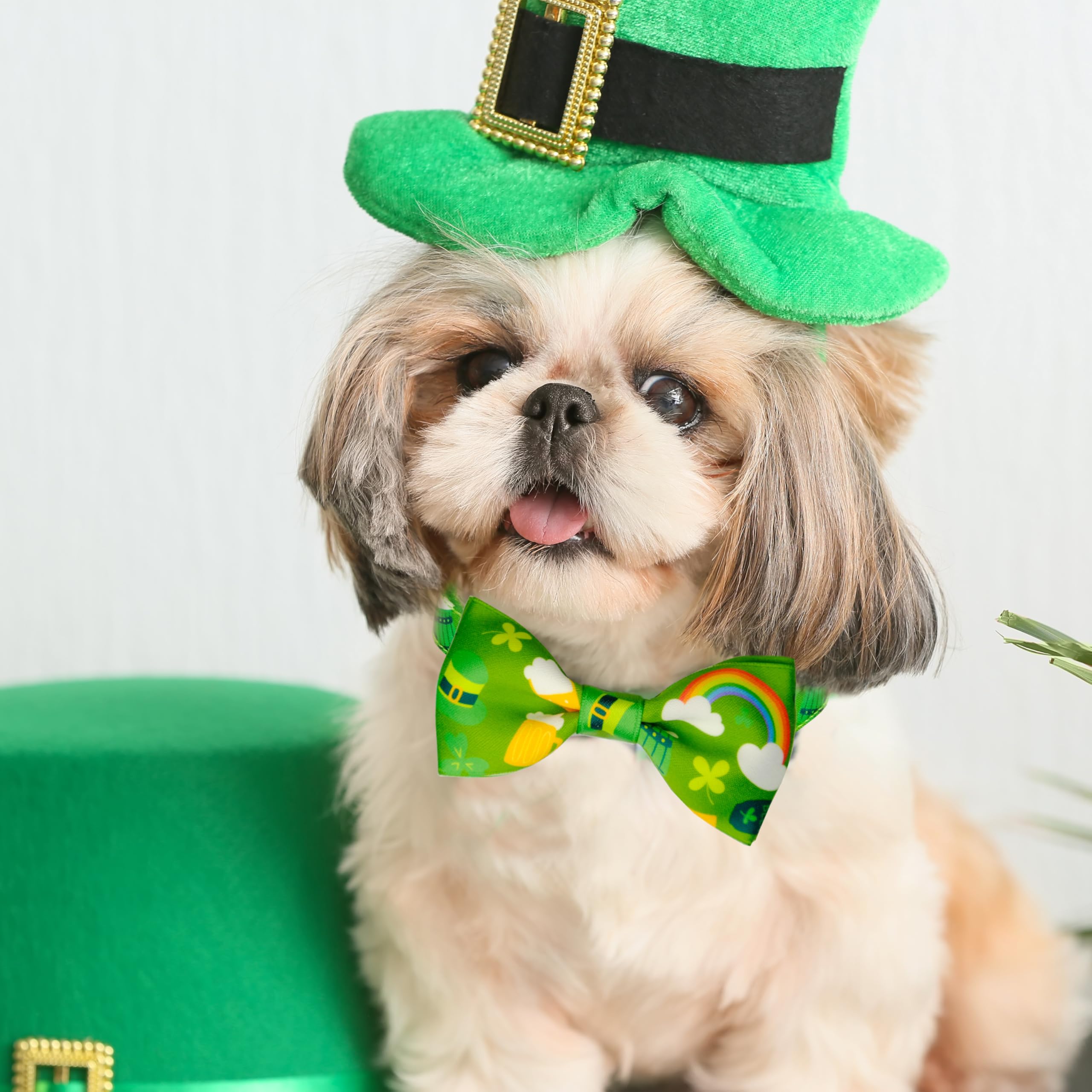 St. Patricks Day Dog Bow Tie Collar, Adjustable Green Shamrock Pattern Pet Collar With Detachable Bowtie, Festive And Comfortabl