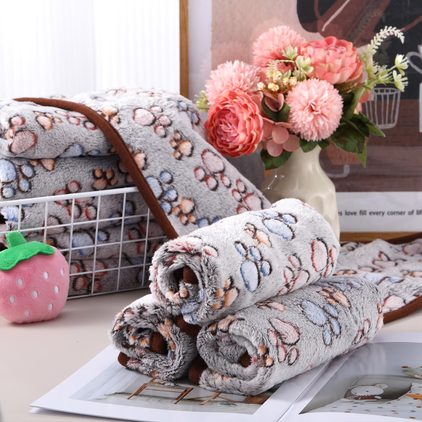 Chumia 40 Pcs Blankets Soft Fluffy Fleece Washable Pet Dog Sleep Mat Paw Print Pattern Fleece Blankets For Pets Throw Warm Bed M