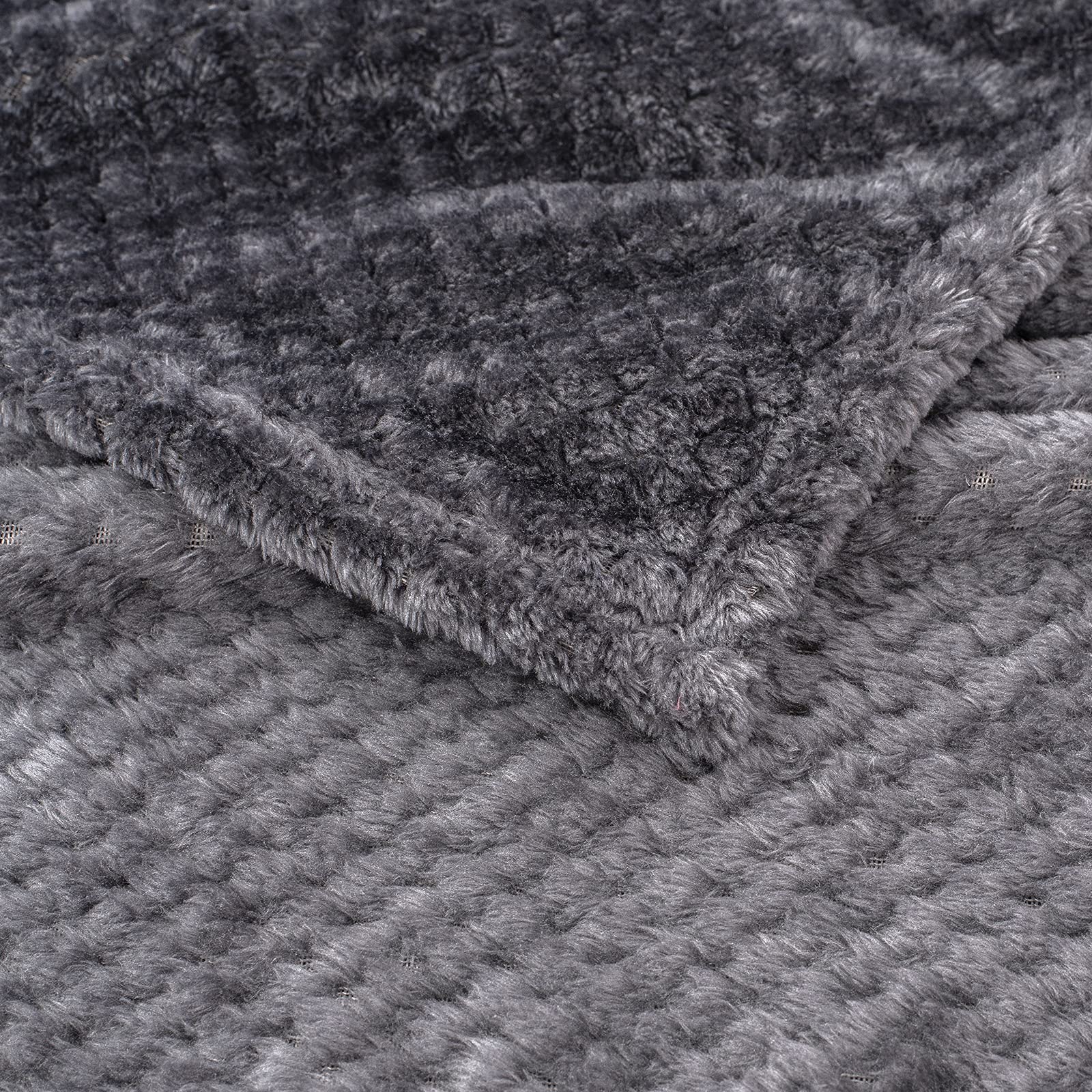 Warm Soft Fuzzy Dog Or Cat Blanket, Plush Fleece Throws For Bed, Couch, Sofa, Travel (M/32'' X 40'', Grey Black)